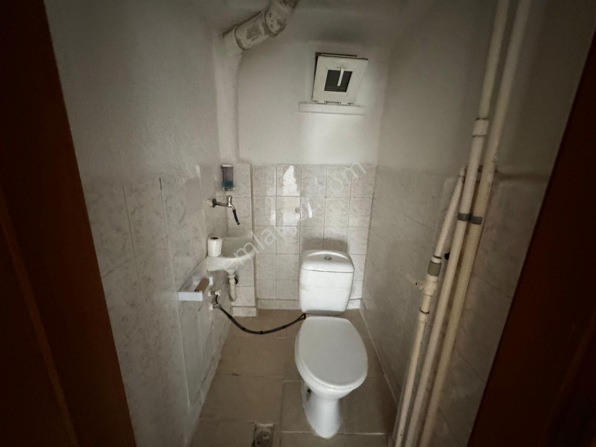 Es-as Emlaktan Selçukluda Ara Katta 3+1 Kiralık Daire - Görsel 29