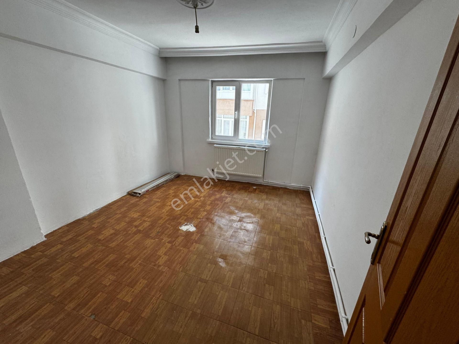Es-as Emlaktan Selçukluda Ara Katta 3+1 Kiralık Daire - Görsel 16