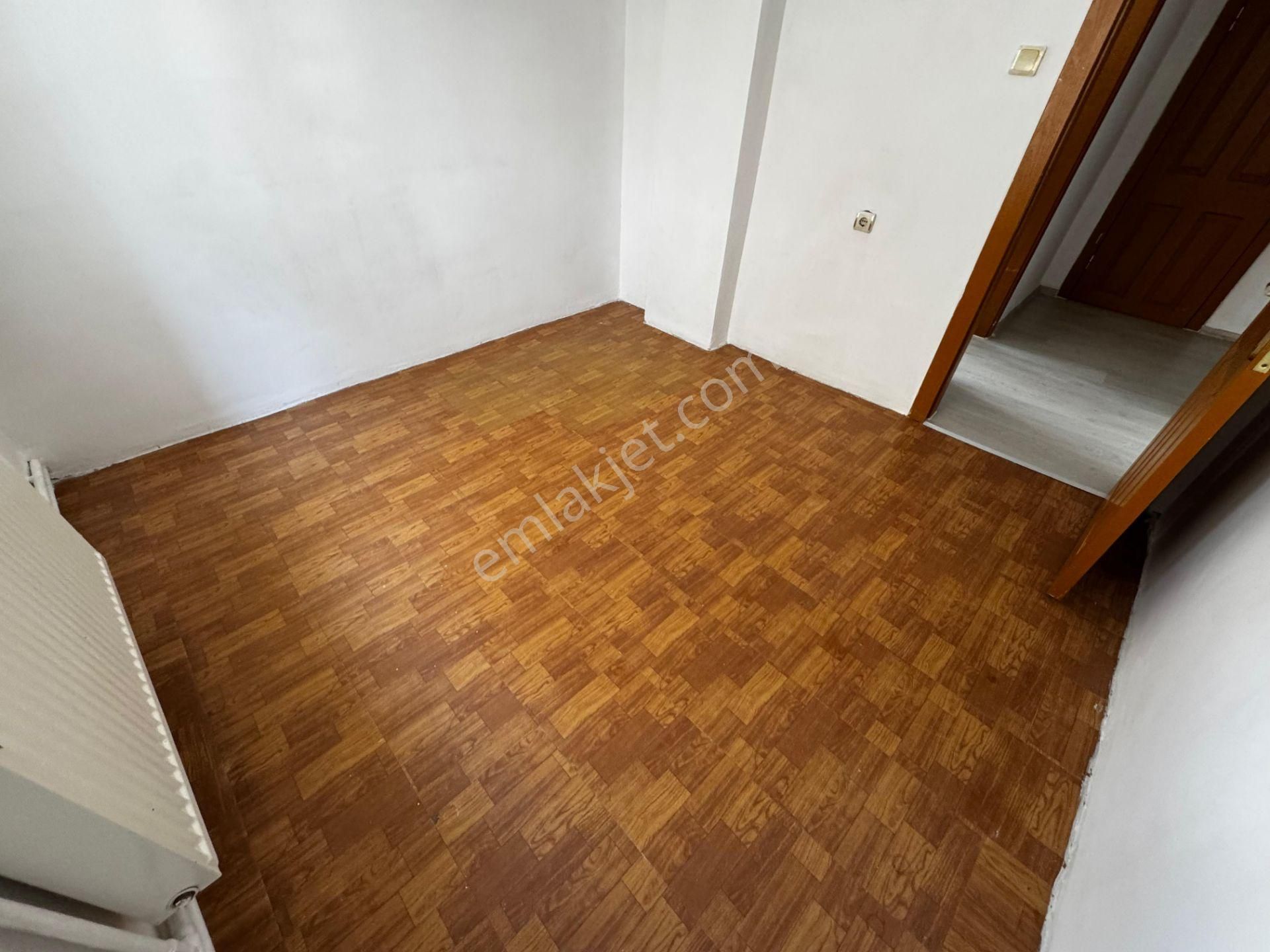 Es-as Emlaktan Selçukluda Ara Katta 3+1 Kiralık Daire - Görsel 24