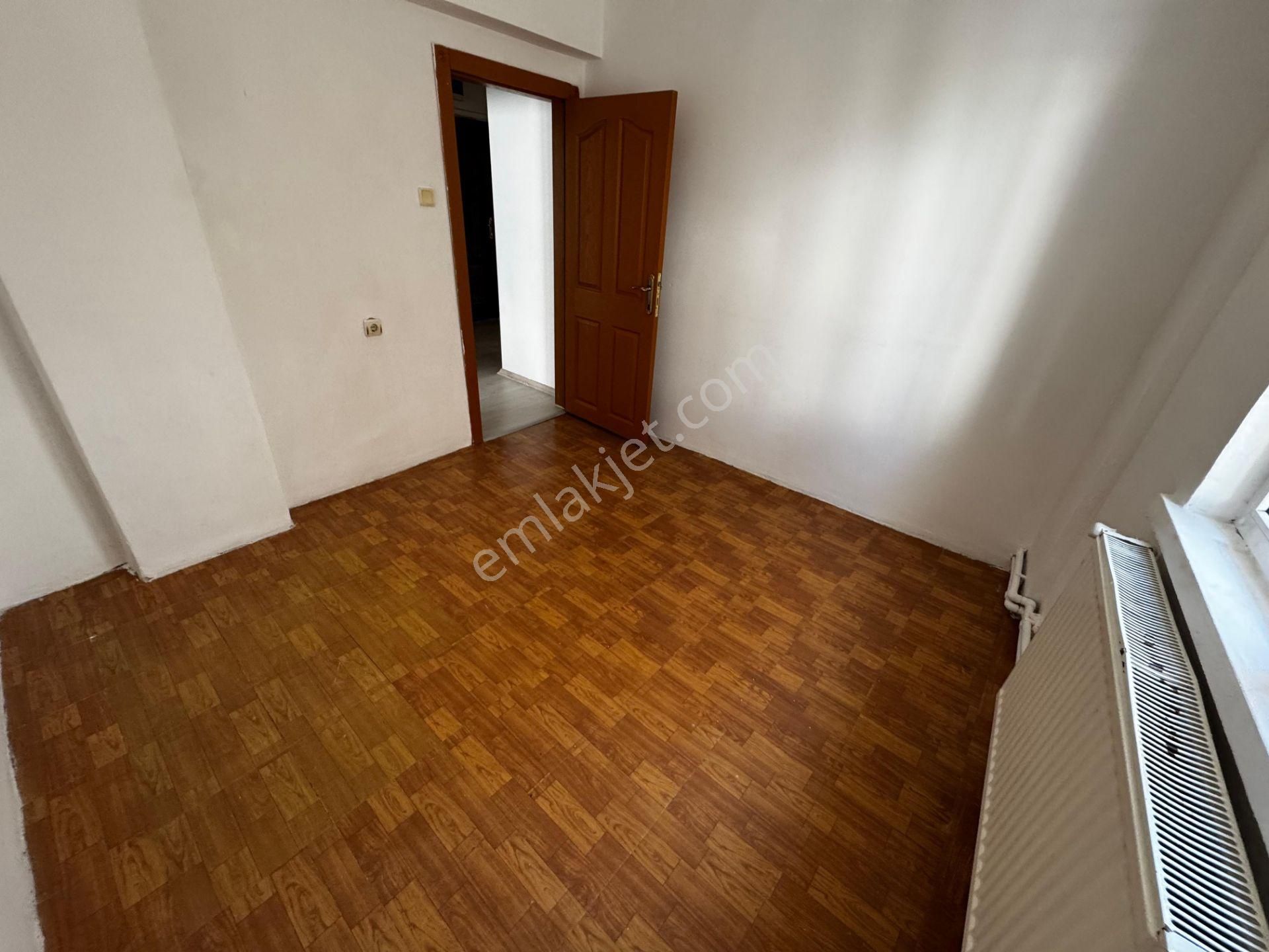 Es-as Emlaktan Selçukluda Ara Katta 3+1 Kiralık Daire - Görsel 21