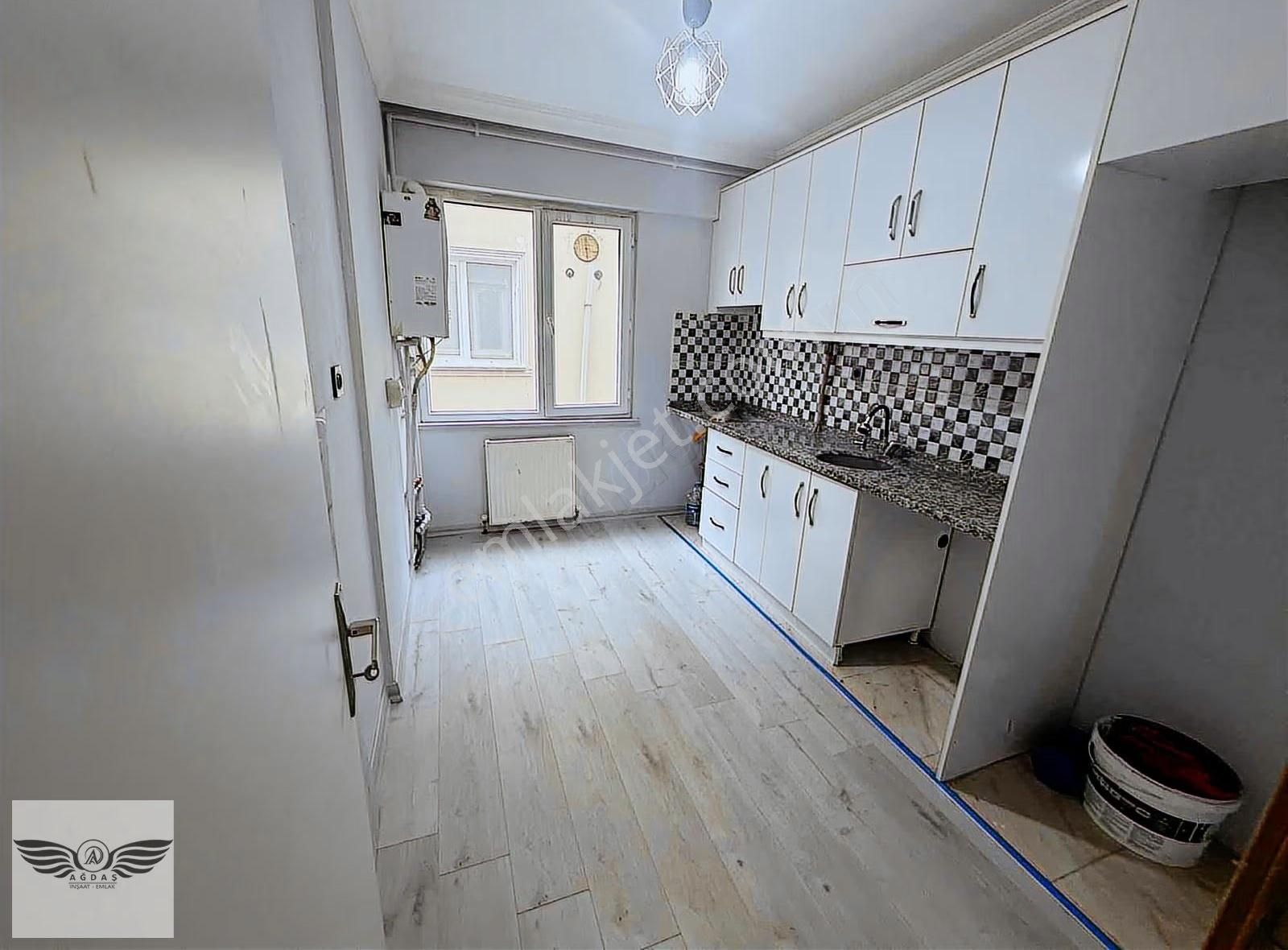 Merkezi Konumda 2+1 Kat Mulkiyetli Satılık Daire