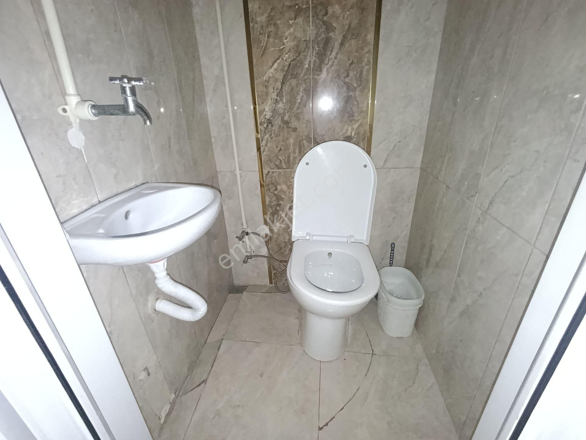 Pendik Esenyalı Merkezde Anacadde Yakın Kiralık 3+1 100m2 Balkonlu Daire - Görsel 26