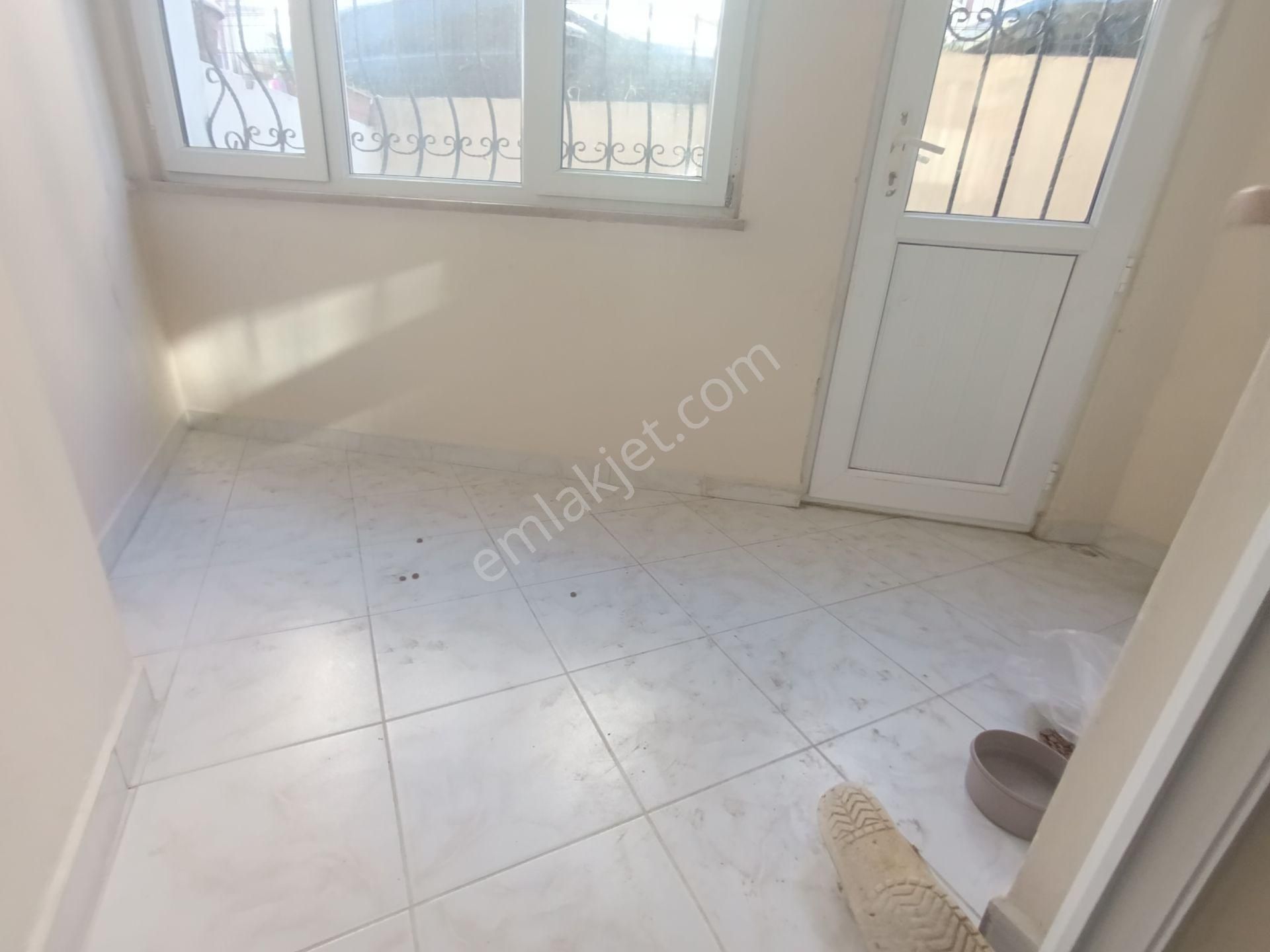Pendik Esenyalı Merkezde Anacadde Yakın Kiralık 3+1 100m2 Balkonlu Daire - Görsel 5