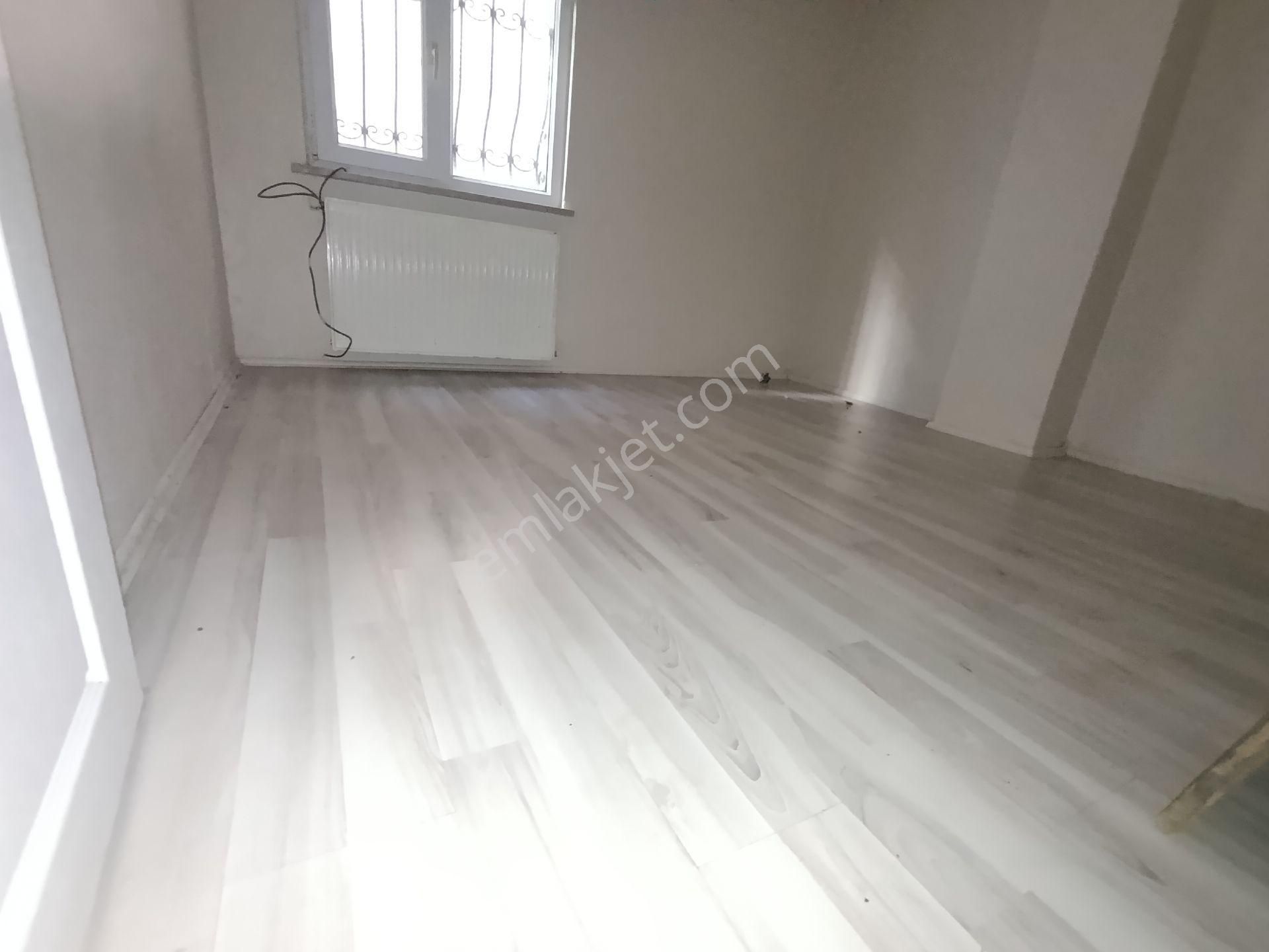 Pendik Esenyalı Merkezde Anacadde Yakın Kiralık 3+1 100m2 Balkonlu Daire - Görsel 17