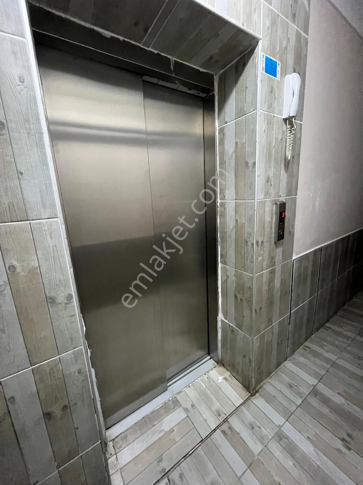 Kent'ten Karapürçek'te Full Eşyalı Asansörlü 3+1 Katta Kiralık!! - Görsel 24