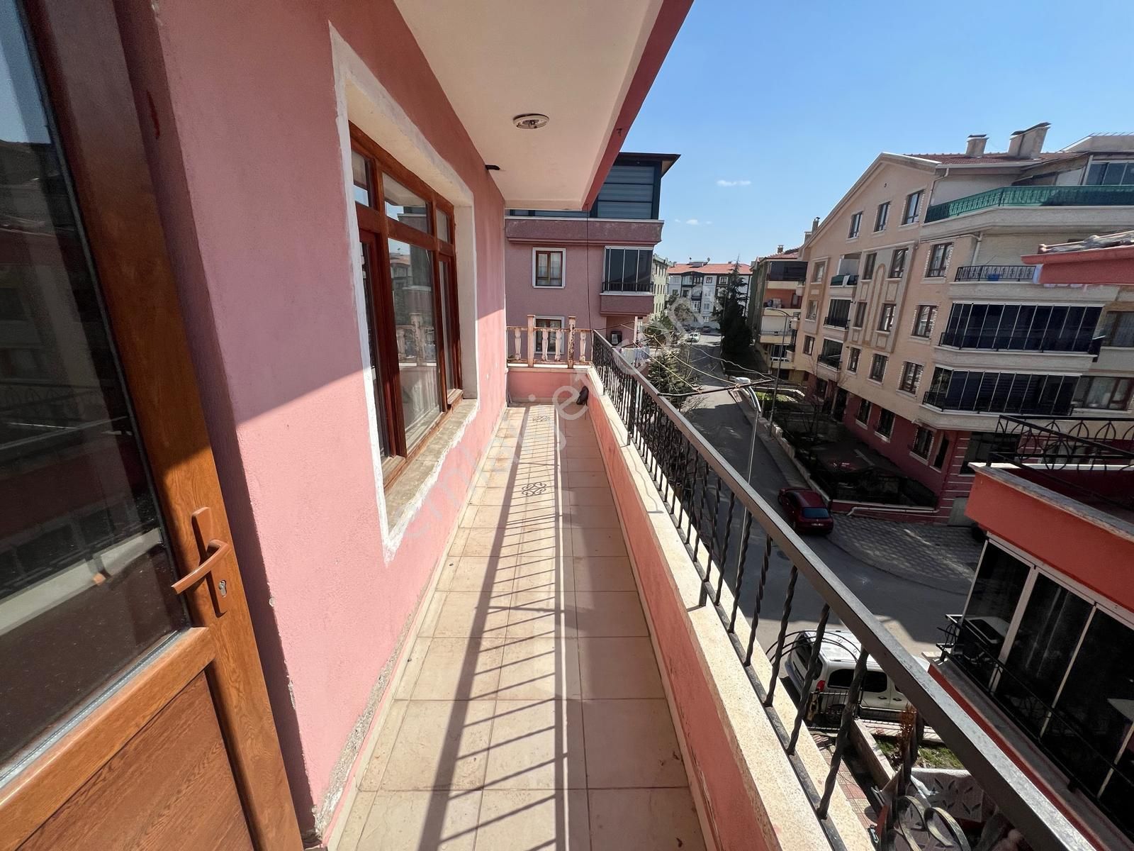 Ufuktepede Yapılı Katta Masrafsız Kiralık - Görsel 26