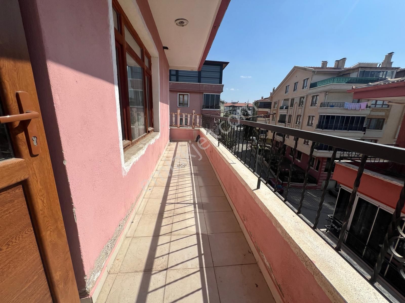 Ufuktepede Yapılı Katta Masrafsız Kiralık - Görsel 25