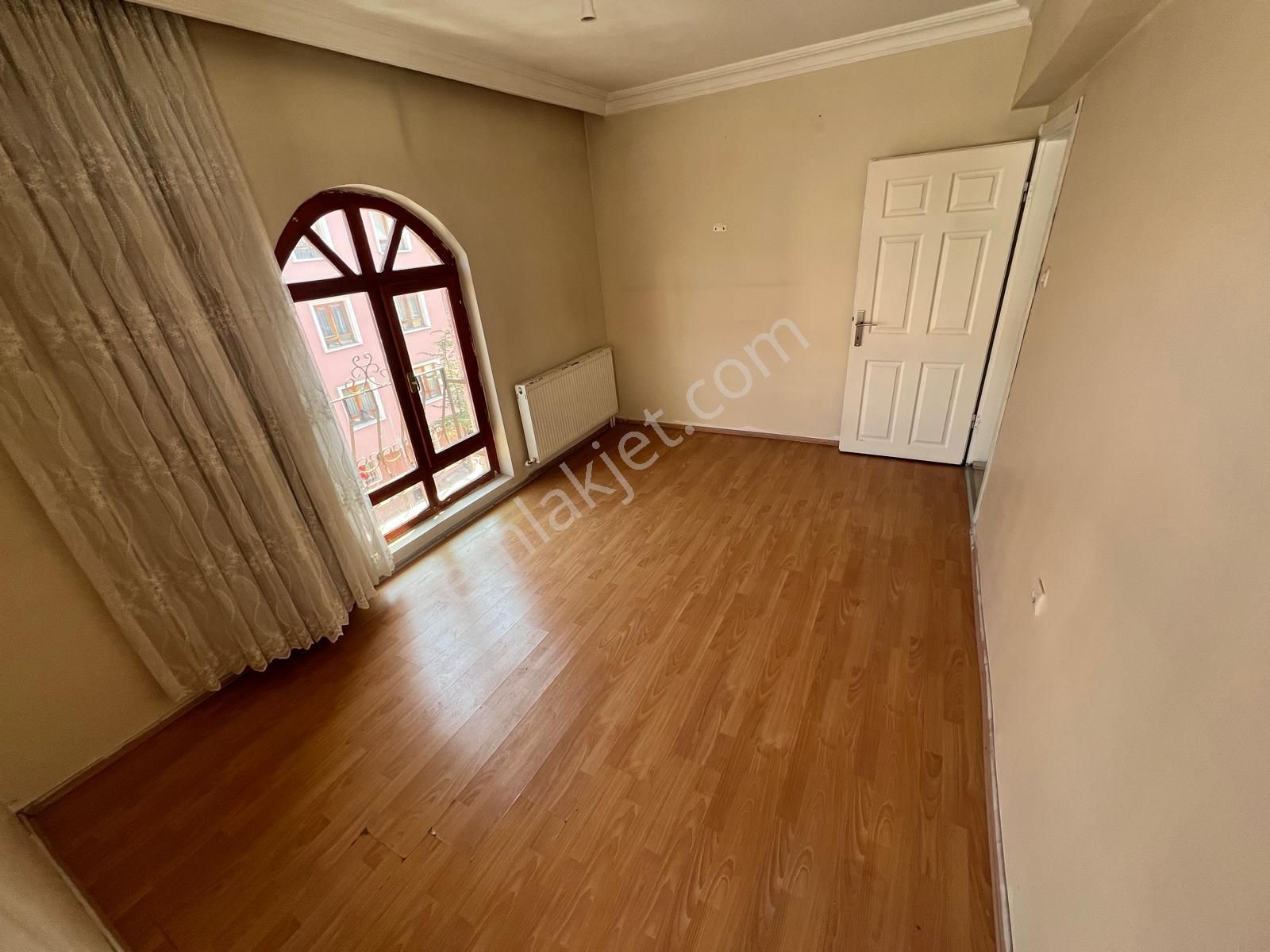 Ufuktepede Yapılı Katta Masrafsız Kiralık - Görsel 4