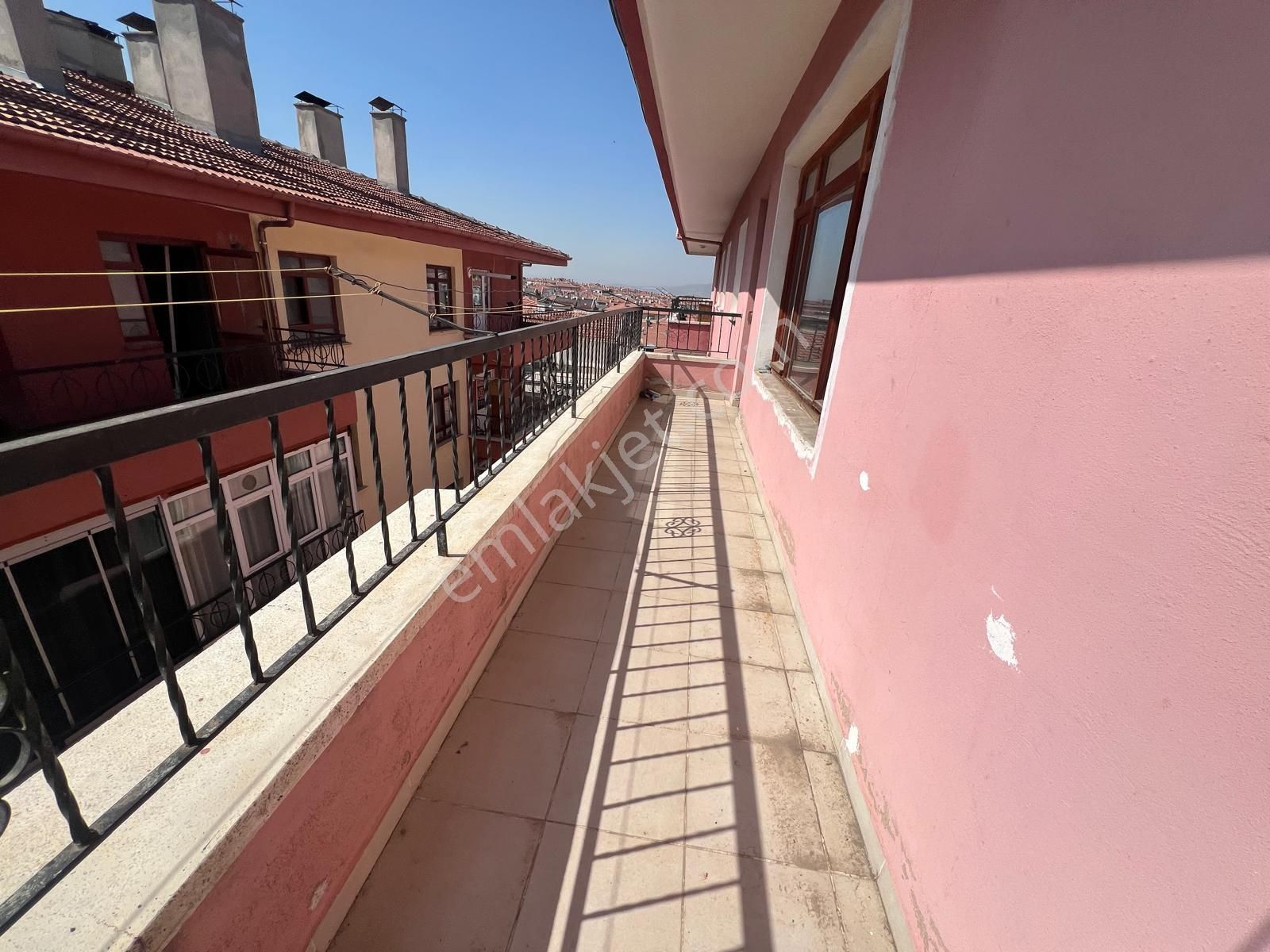 Ufuktepede Yapılı Katta Masrafsız Kiralık - Görsel 28