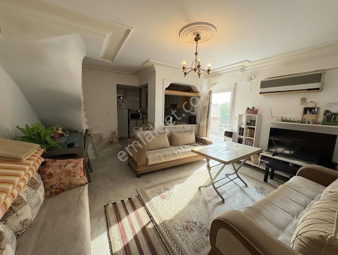 Kuşada’sında Ortak Havuzlu Sitede Tripleks 5+1 Villa - Görsel 7