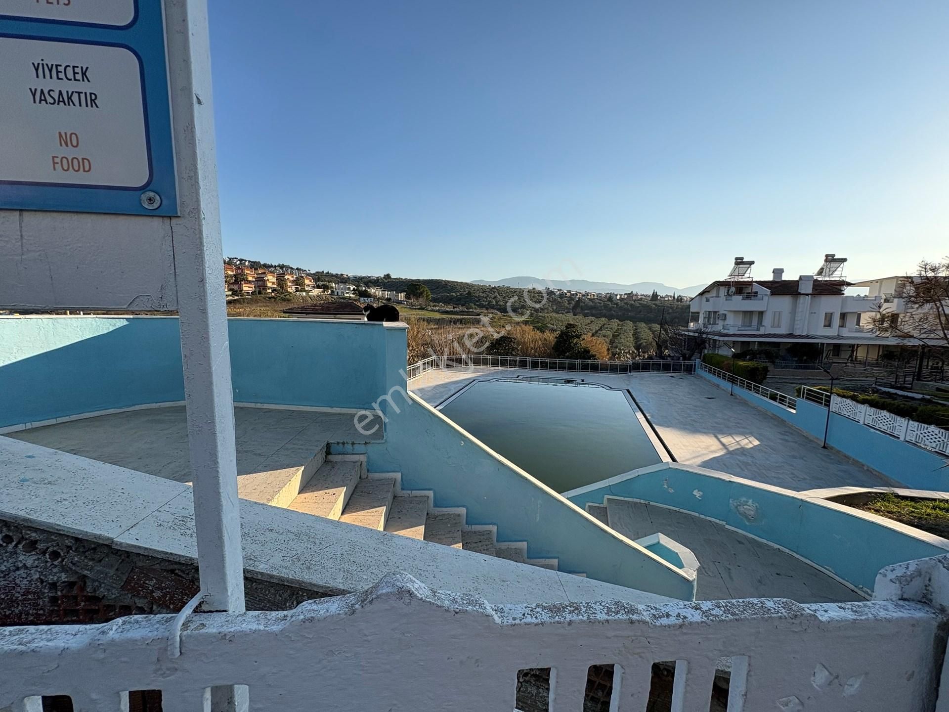 Kuşada’sında Ortak Havuzlu Sitede Tripleks 5+1 Villa - Görsel 24