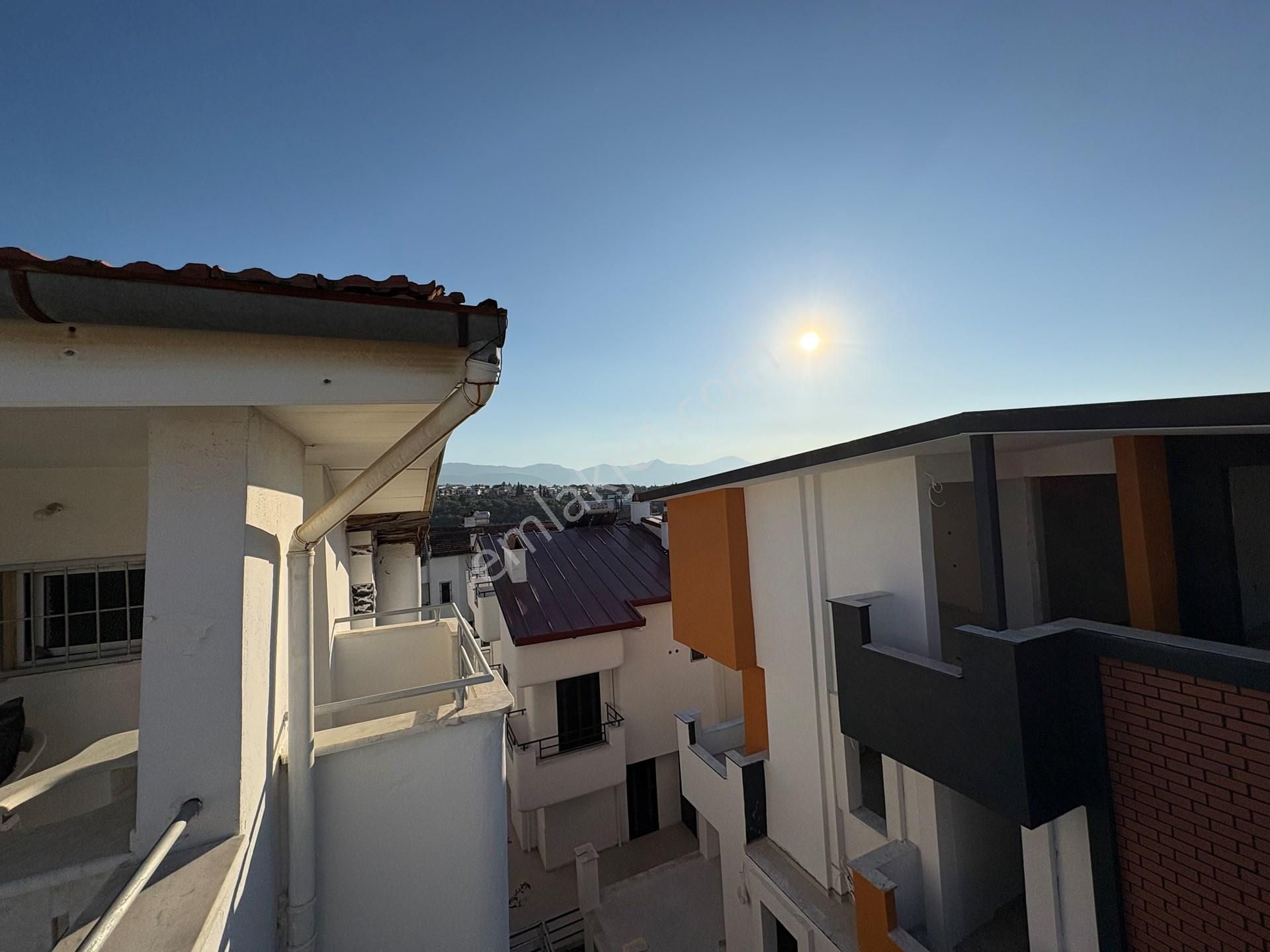 Kuşada’sında Ortak Havuzlu Sitede Tripleks 5+1 Villa - Görsel 19