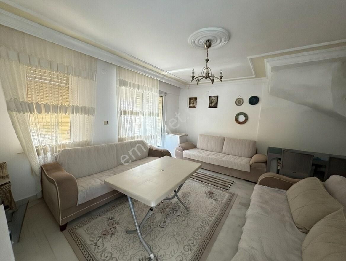 Kuşada’sında Ortak Havuzlu Sitede Tripleks 5+1 Villa - Görsel 4