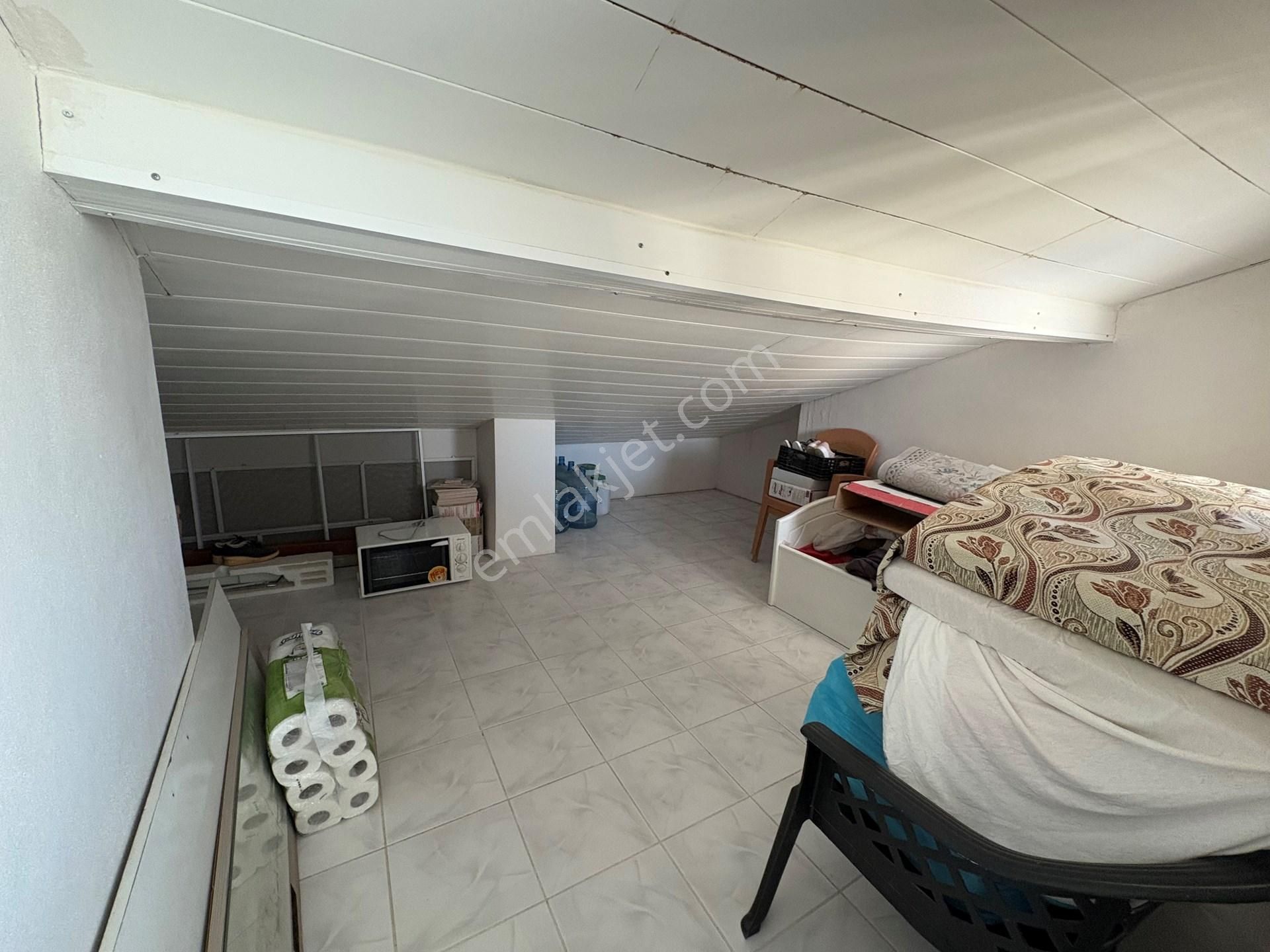 Kuşada’sında Ortak Havuzlu Sitede Tripleks 5+1 Villa - Görsel 15