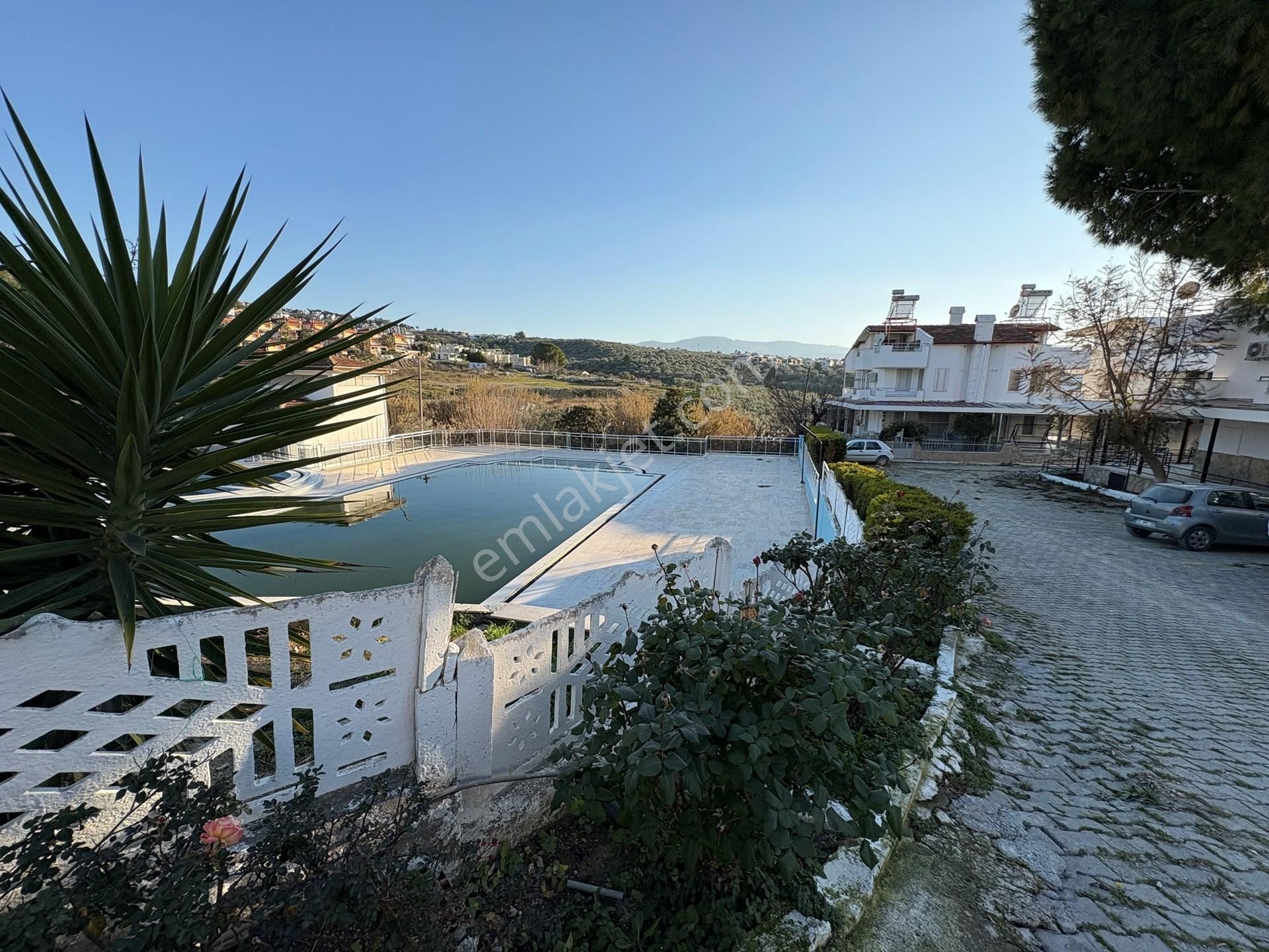 Kuşada’sında Ortak Havuzlu Sitede Tripleks 5+1 Villa - Görsel 25