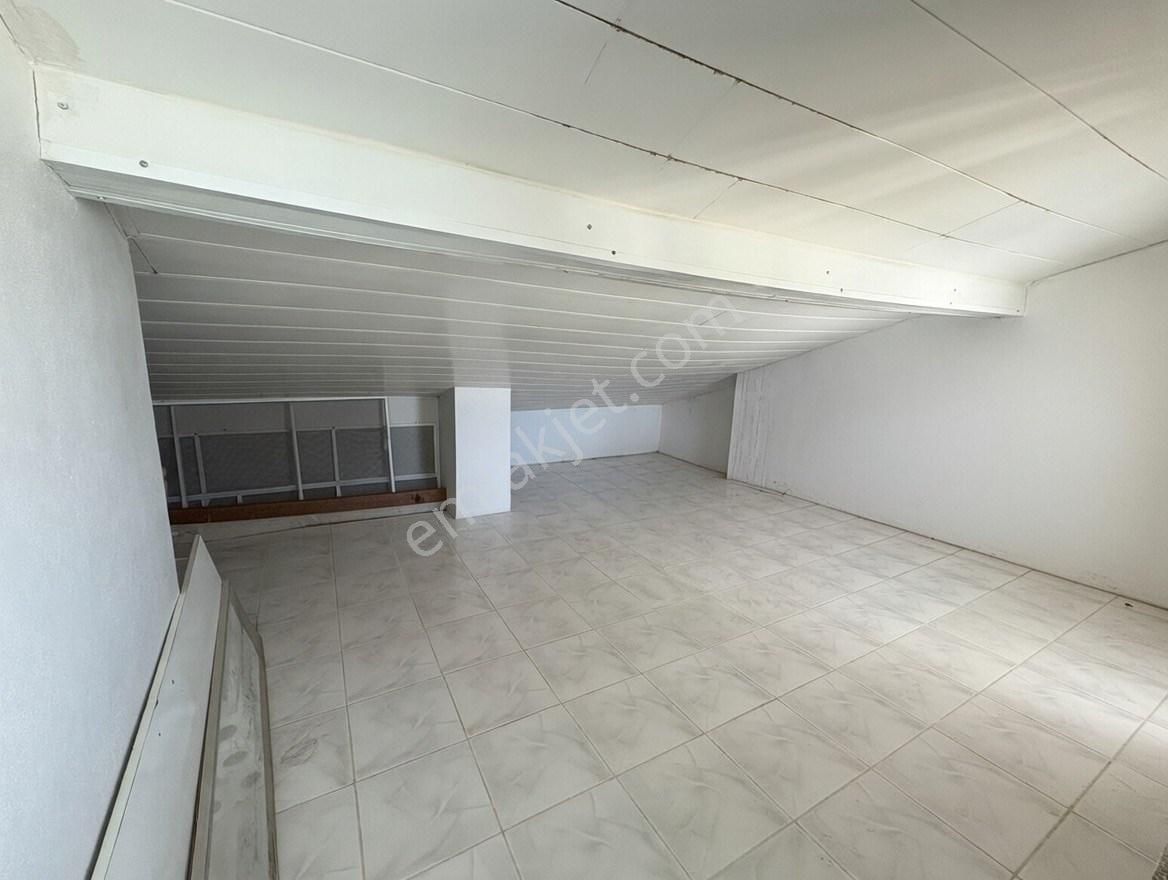 Kuşada’sında Ortak Havuzlu Sitede Tripleks 5+1 Villa - Görsel 12