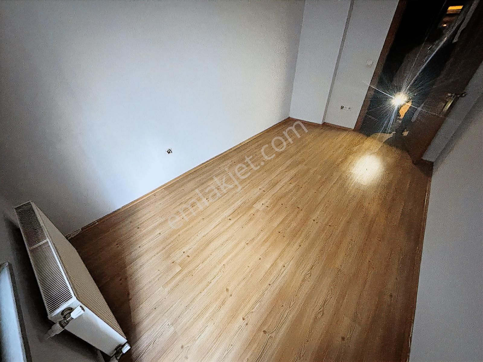 Kaynarca'da E5'e Yürüme Mesafesi Arakat Ferah Balkonlu 2+1 Daire - Görsel 19