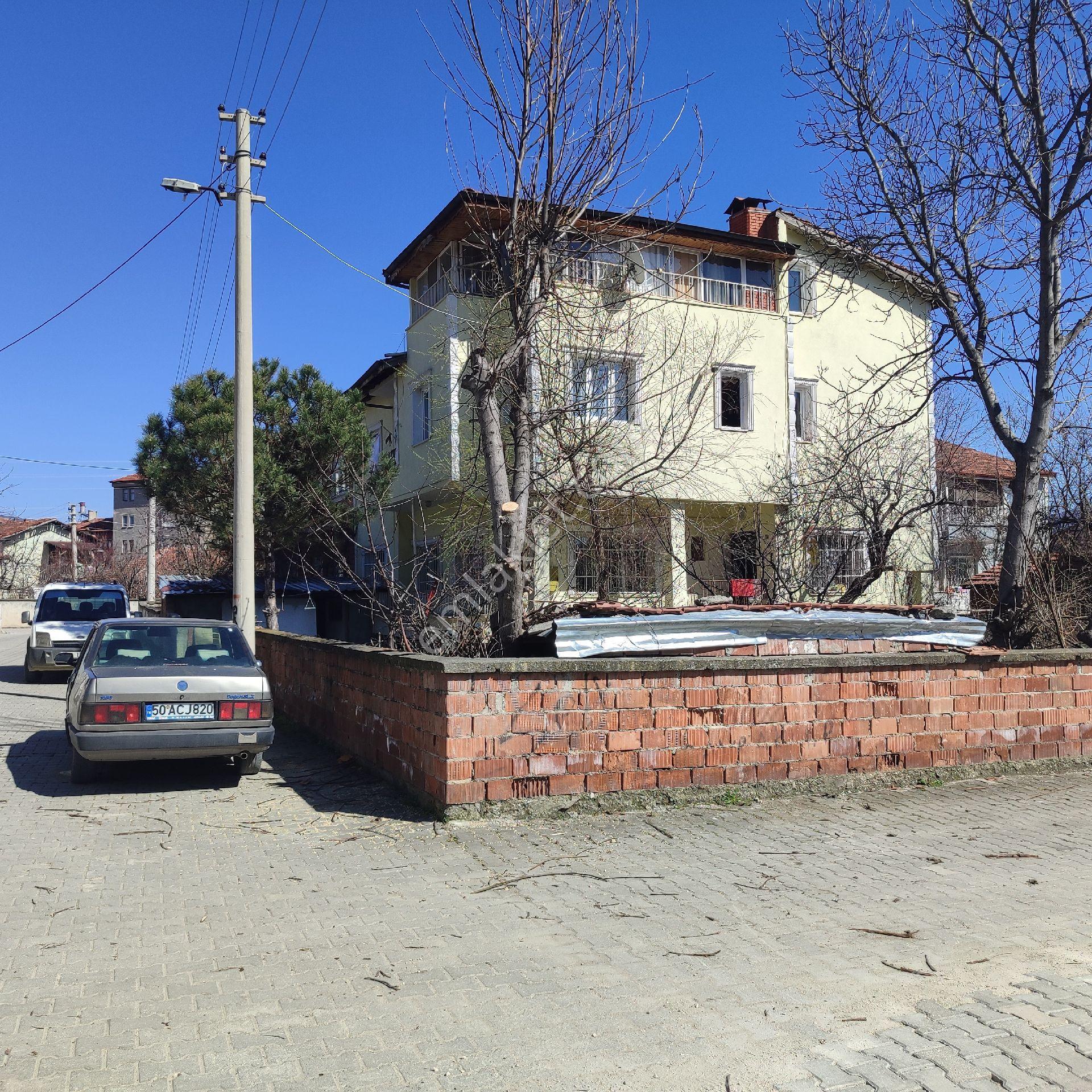 Pekgöz Emlak Satılık İki Kat Ve Bir Teraslı Doğalgazlı Bahçeli Müstakil Nurkavak Mahallesinde Bina - Görsel 23