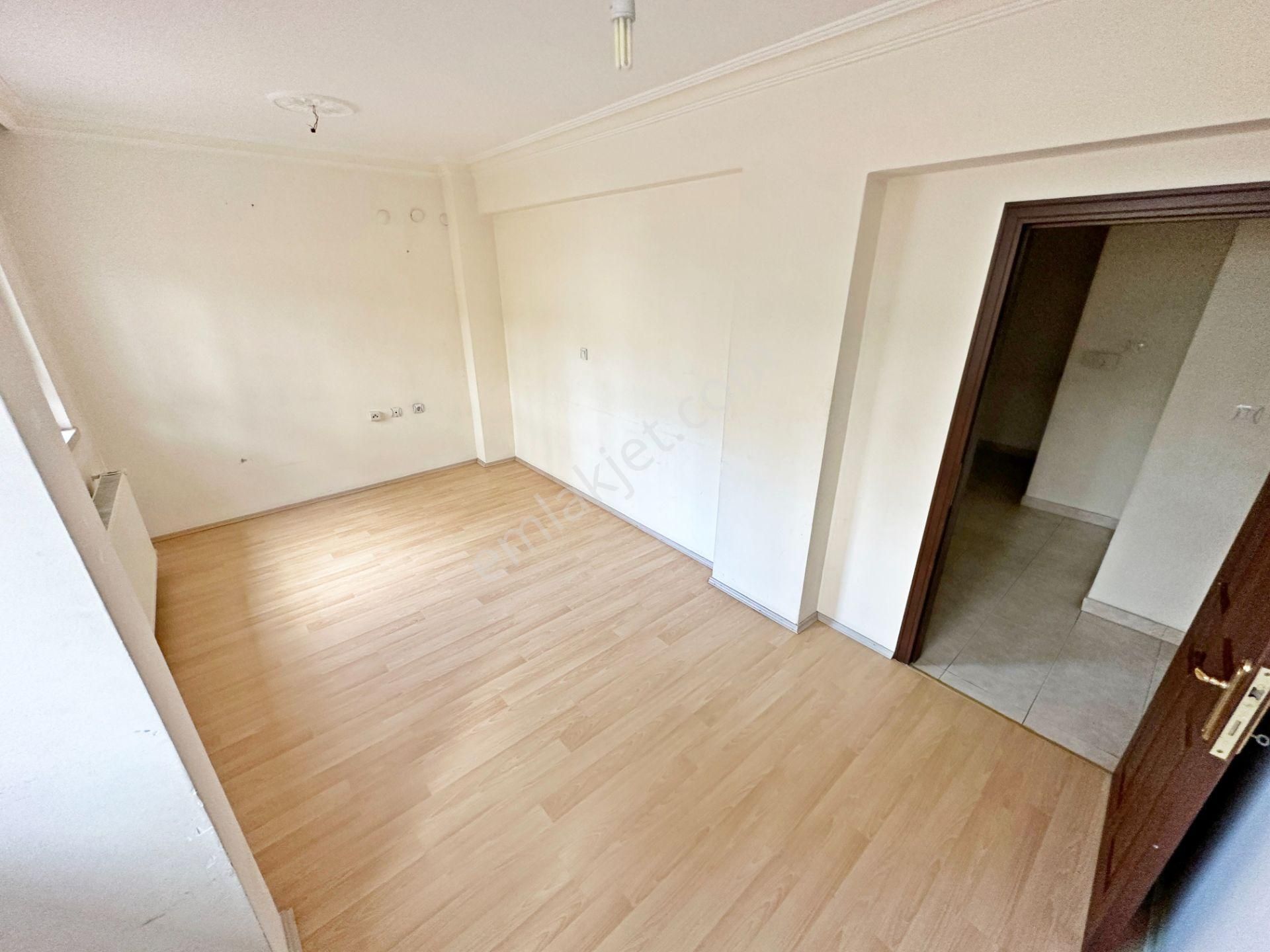 Esertepe Çambaşı Cd. Yanı Ön Cephe E.banyolu 3.5+1 Kilerli Balkonlu 125m² Kiralık Daire - Görsel 20