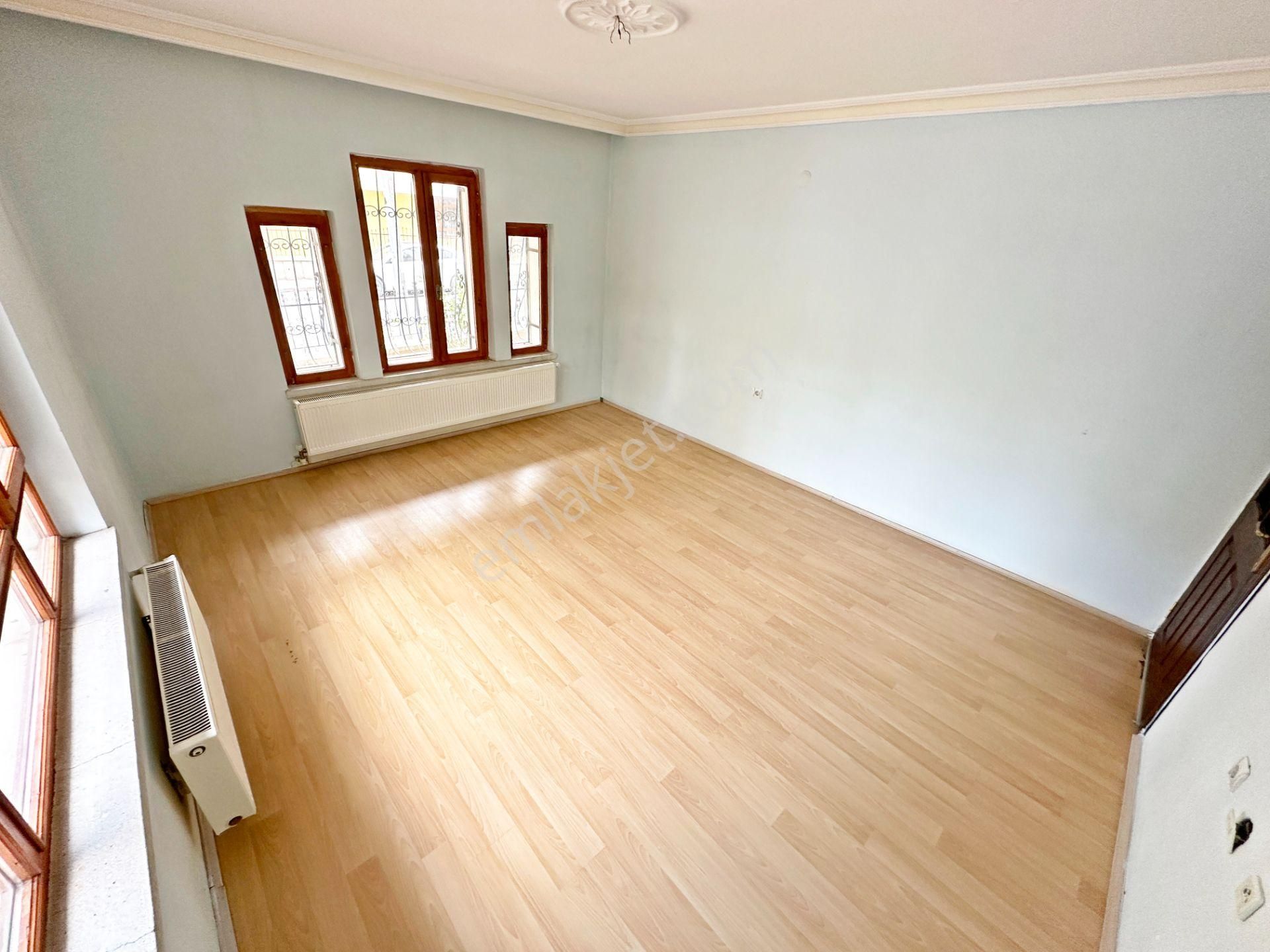 Esertepe Çambaşı Cd. Yanı Ön Cephe E.banyolu 3.5+1 Kilerli Balkonlu 125m² Kiralık Daire - Görsel 6