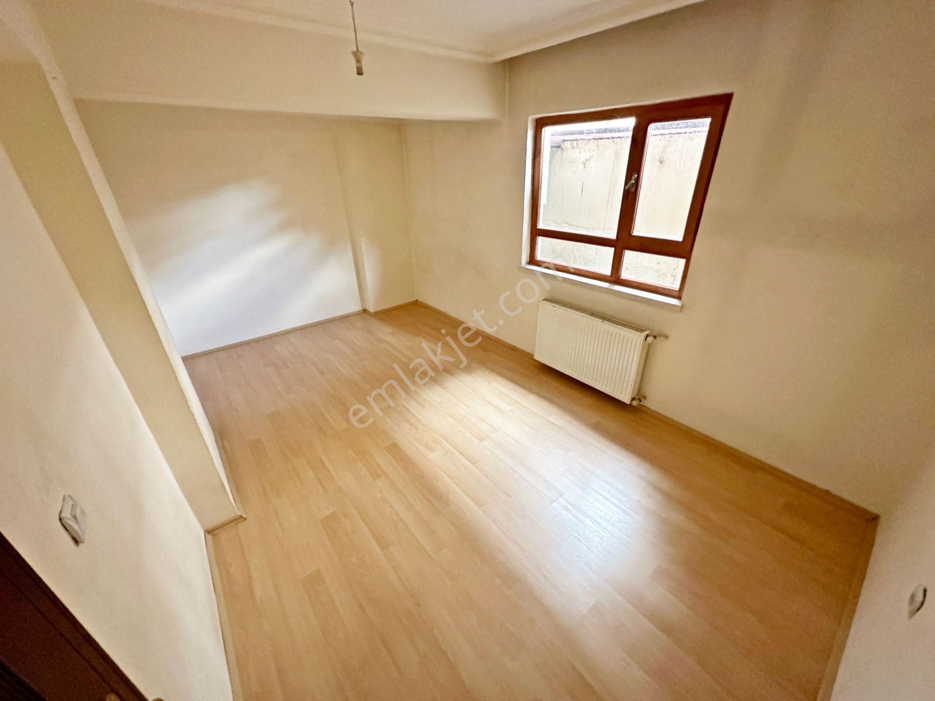 Esertepe Çambaşı Cd. Yanı Ön Cephe E.banyolu 3.5+1 Kilerli Balkonlu 125m² Kiralık Daire - Görsel 23