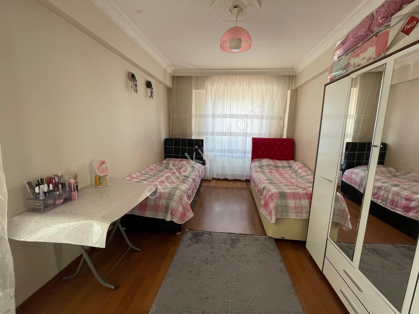Göletli Park Yanında, Ferah Ve Merkezi Konumda Satılık Daire - Görsel 16