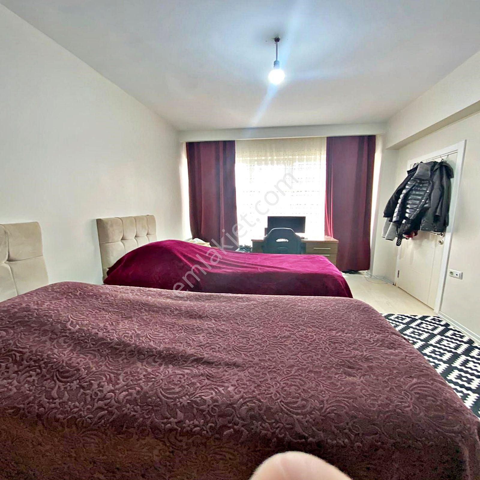 Referans Marmara Sitesinde Satılık 1+1 Balkonlu Ara Kat Daire - Görsel 5