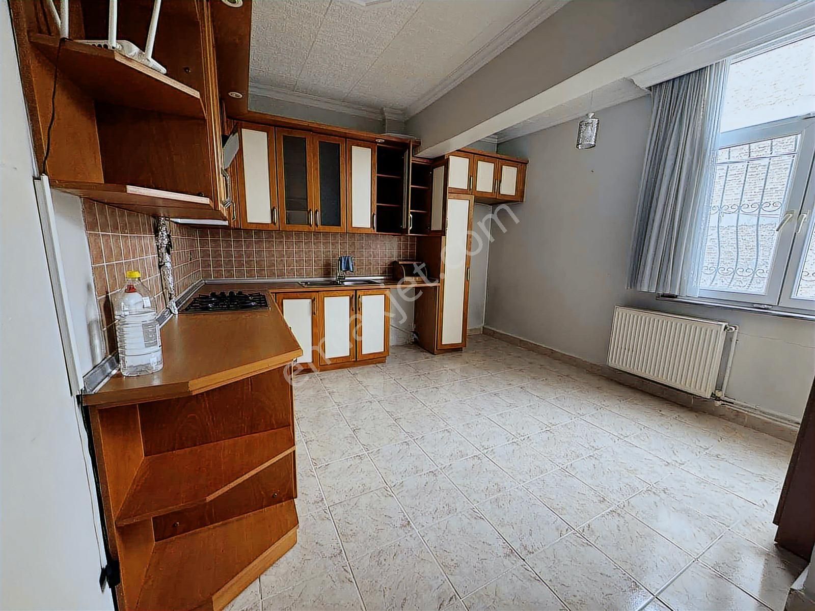 Kiralık Daire, Vatan Caddesi Merkezi Konumda 3 + 1 Daire - Görsel 4