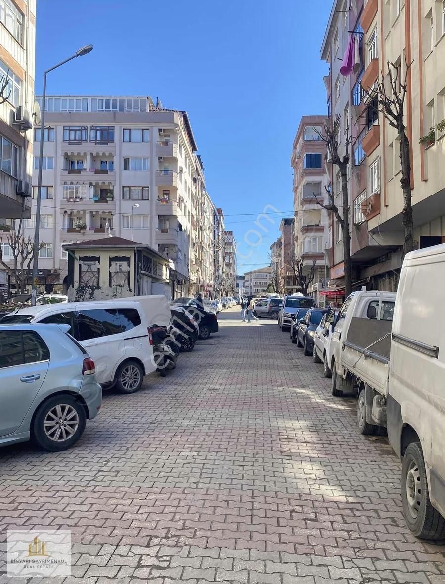 Çamlık Caddesinde Düz Giriş 25 M2 Kentseli Olmayan Ofis Dükkan - Görsel 3