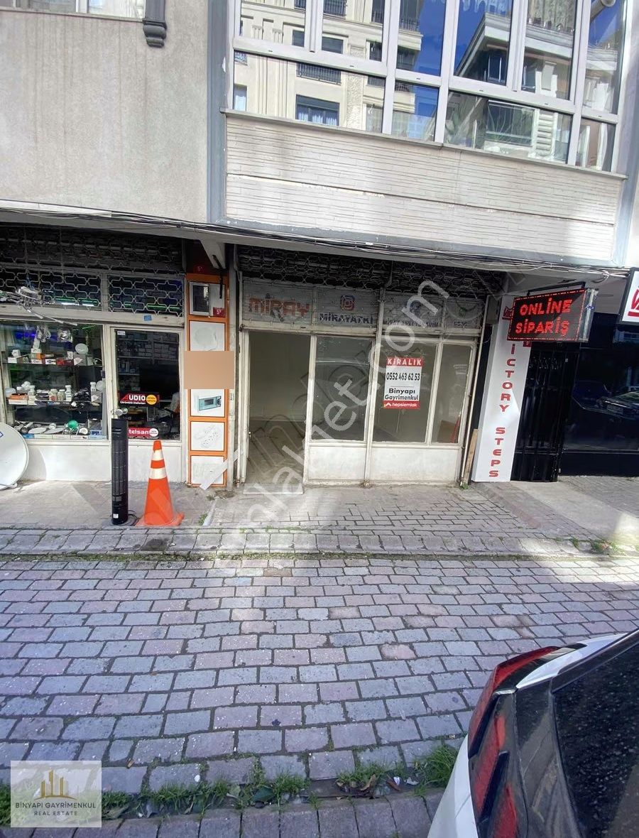 Çamlık Caddesinde Düz Giriş 25 M2 Kentseli Olmayan Ofis Dükkan