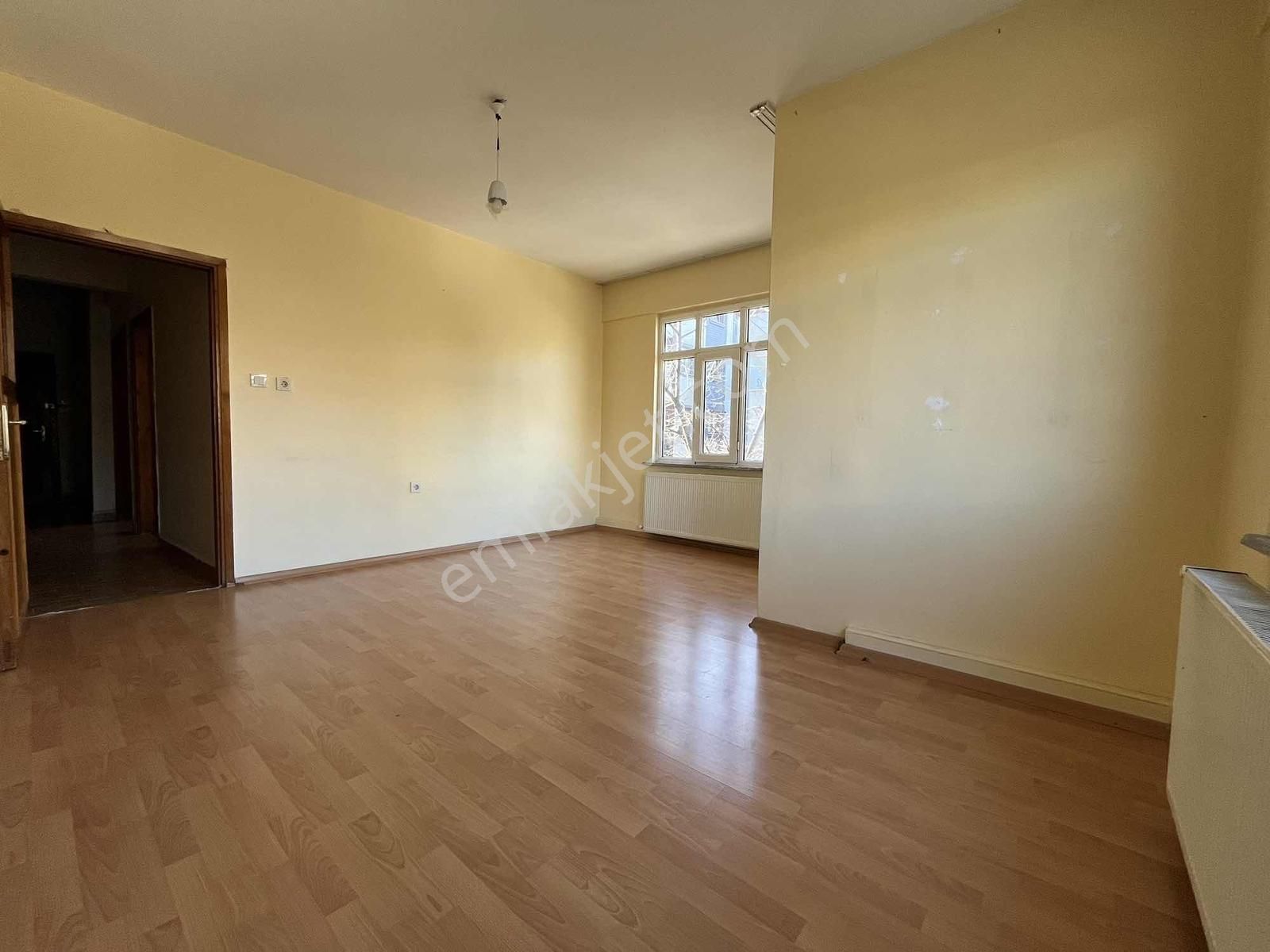 Site Mahallesi Geniş Ve Ferah 2+1arakat Kiralık Daire - Görsel 4