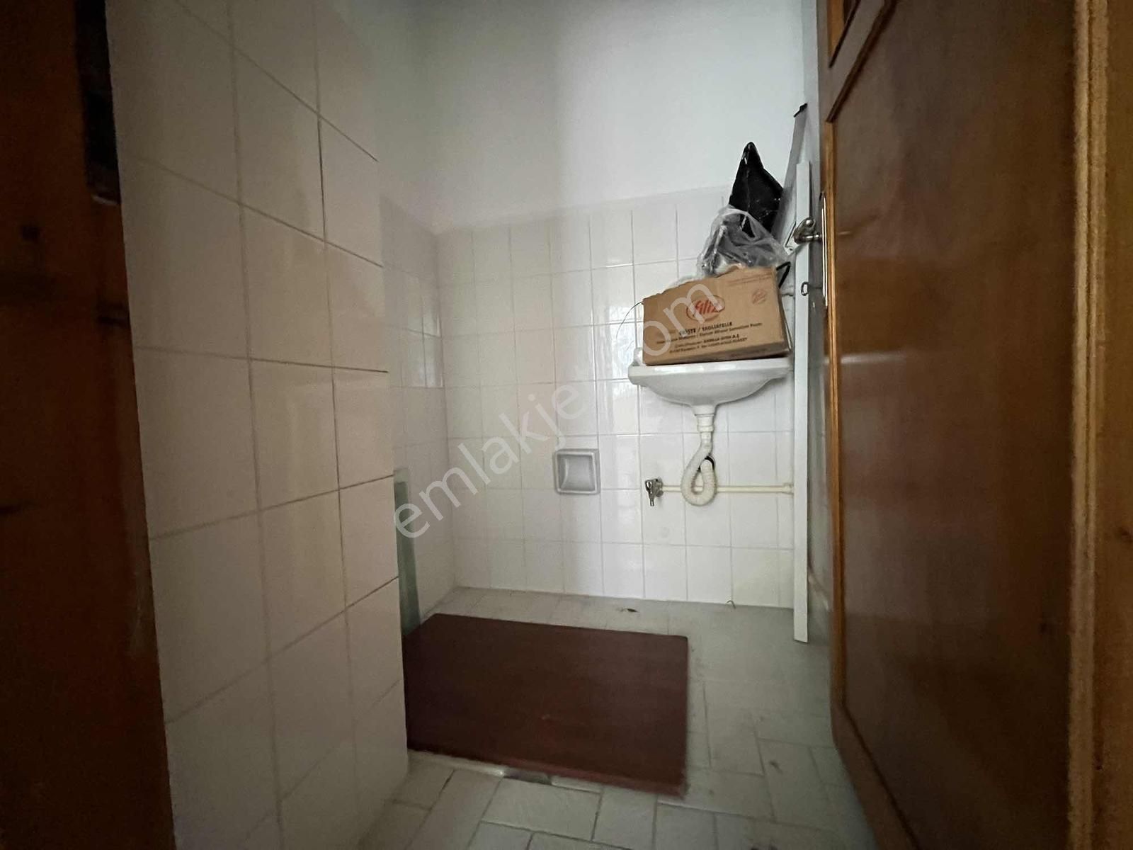 Site Mahallesi Geniş Ve Ferah 2+1arakat Kiralık Daire - Görsel 18