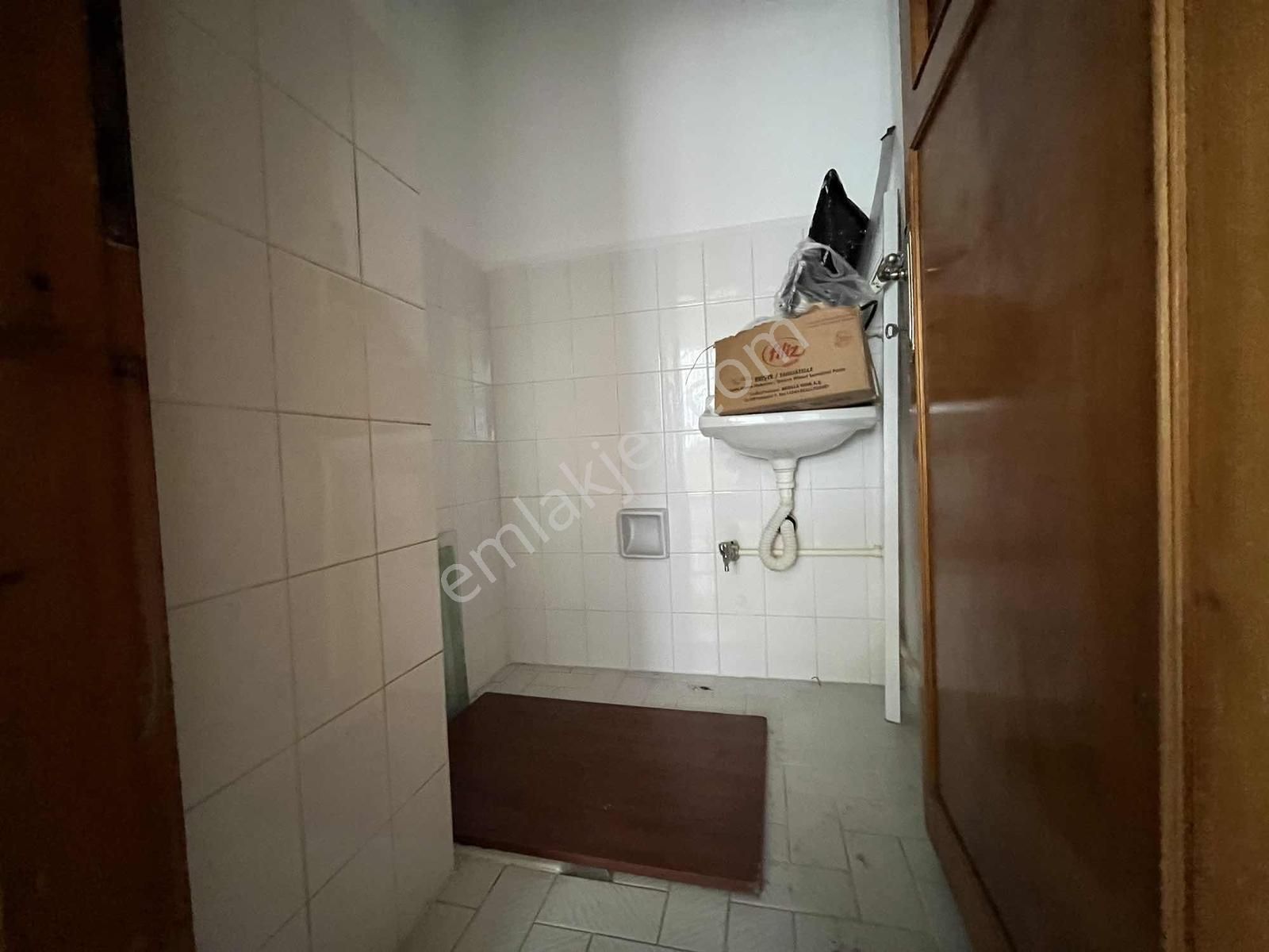 Site Mahallesi Geniş Ve Ferah 2+1arakat Kiralık Daire - Görsel 14