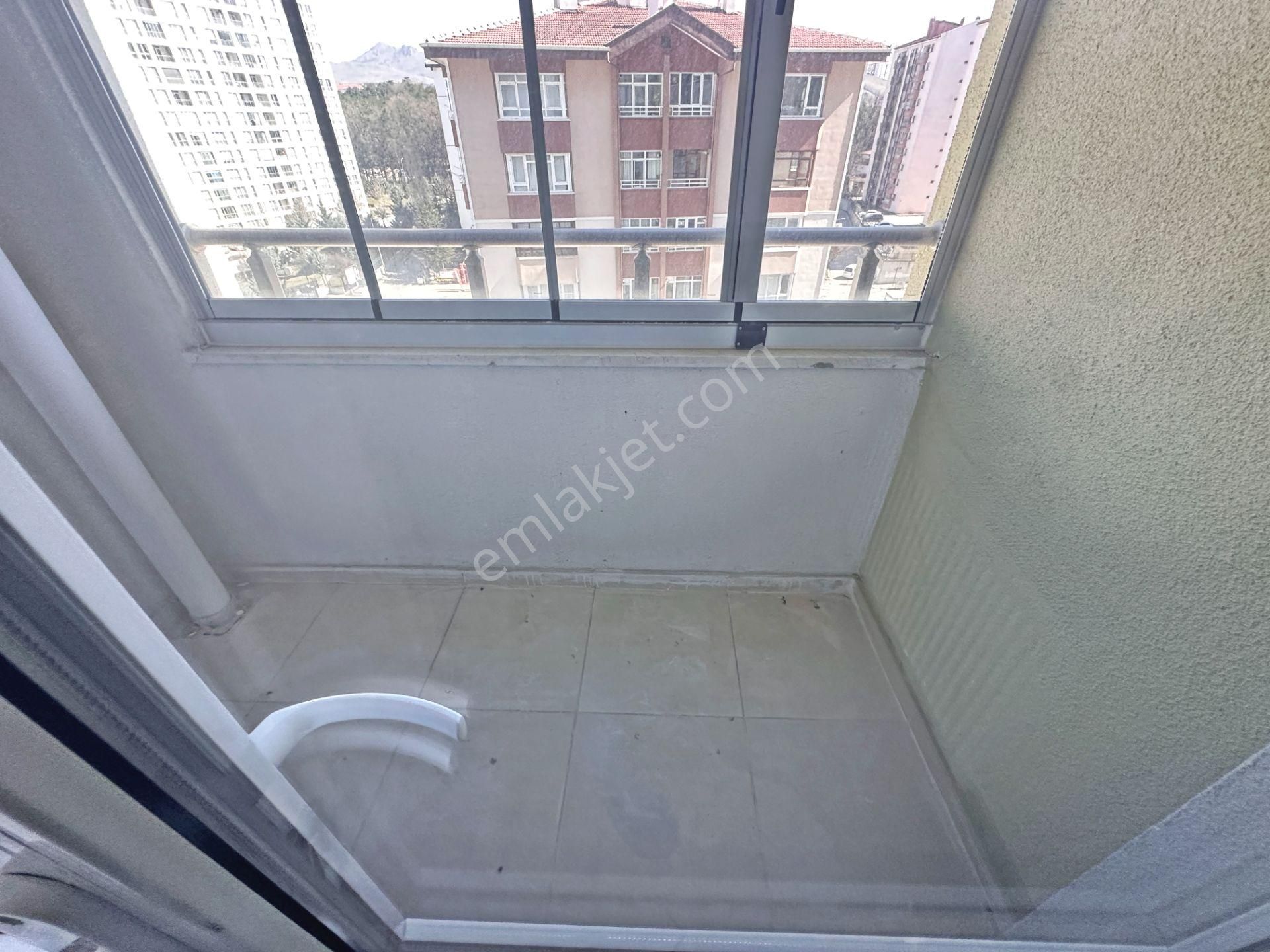 Diriliş Tokilerde 4.etap'da Ara Katta Yapılı 3+1 Kiralık Daire - Görsel 12
