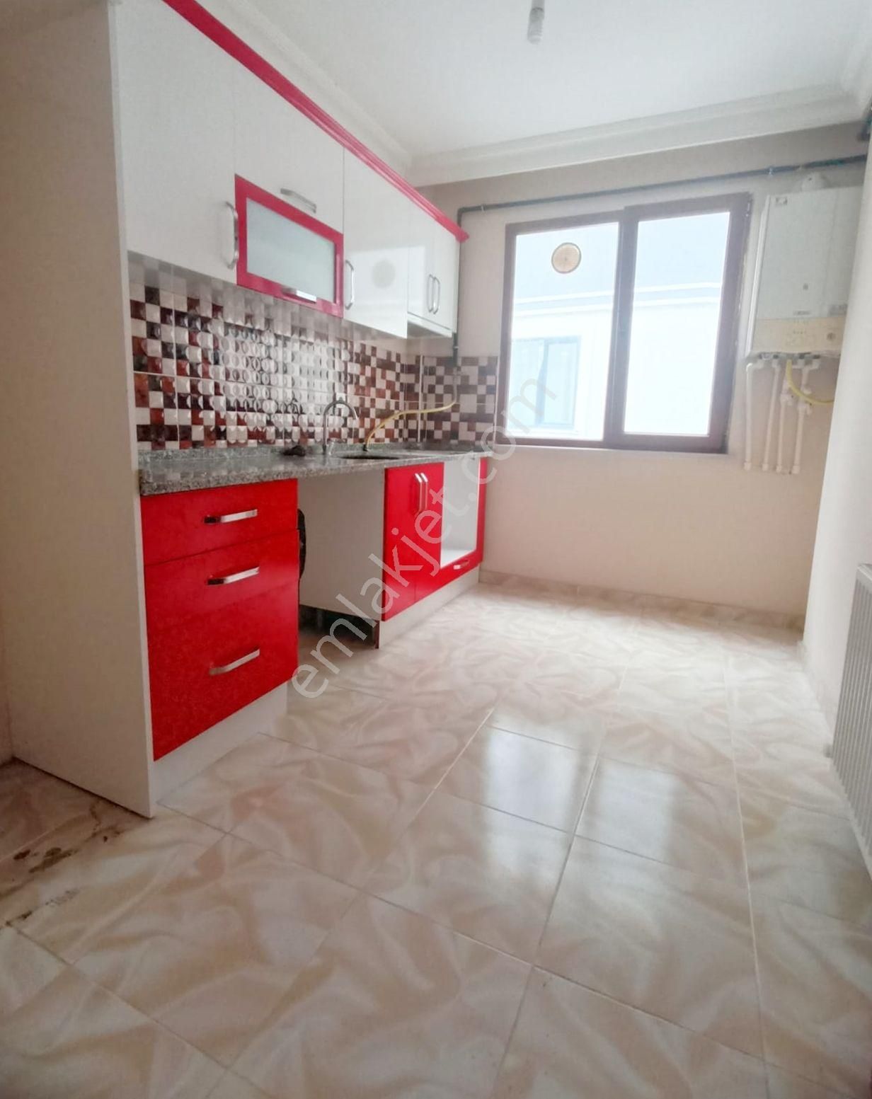 Mertcan Dan Adnan Kahveci Metroya Yürüme Arakat 2+1 Balkonlu Kiralık - Görsel 15