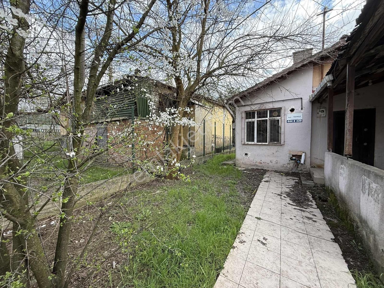 Emekevlerde 270 M² Arsa İçinde 3+1 Müstakil Ev Satılık - Görsel 21