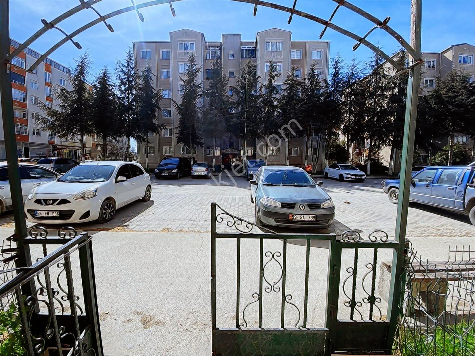 Çerkezköy Kumlugeçit Konutlarında 3+1 Ara Kat Daire - Görsel 15