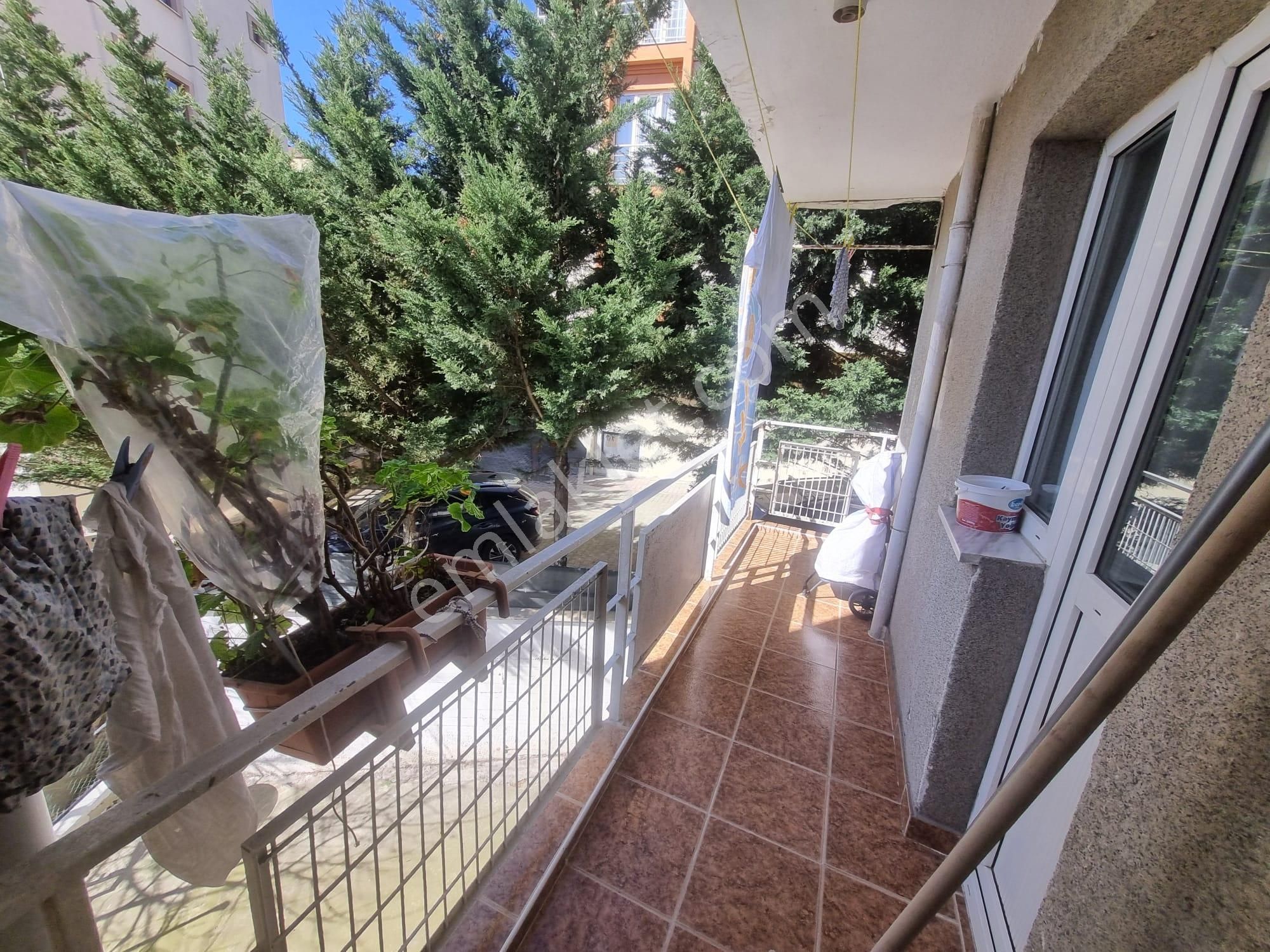 Oryaştan Ataşehir İnönü Özlem Sitesinde 90m2 2+1 Arakat Daire - Görsel 12