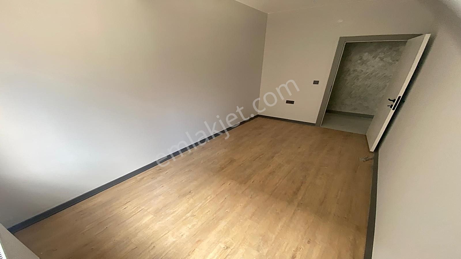 Yenikent Emlak'tan Ara Katta Ön Cephe 2,2 Milyon Kredi Limitli - Görsel 5