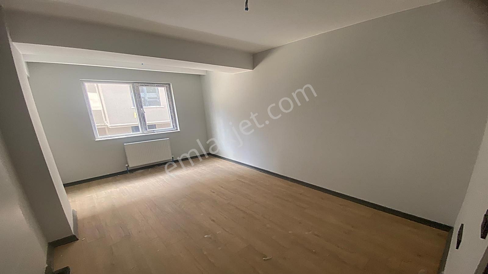 Yenikent Emlak'tan Ara Katta Ön Cephe 2,2 Milyon Kredi Limitli - Görsel 12