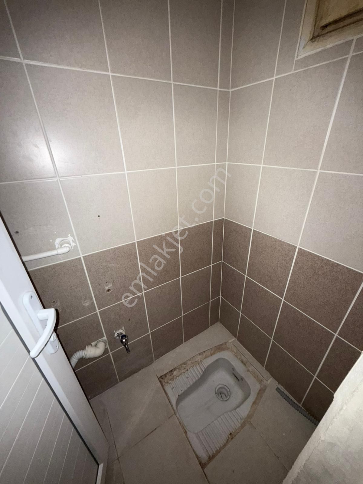 Mavi Blv Kasım Sacide Ener Cvr 5 Katlı Apt/3+1/k.mutfak/iskanlı - Görsel 11