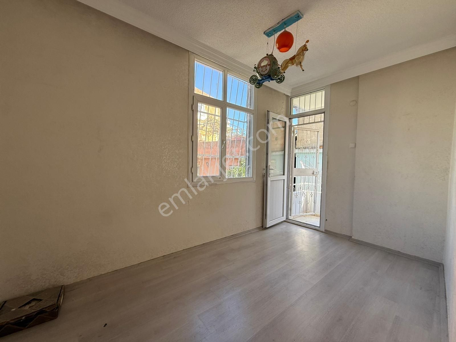 Mavi Blv Kasım Sacide Ener Cvr 5 Katlı Apt/3+1/k.mutfak/iskanlı - Görsel 5