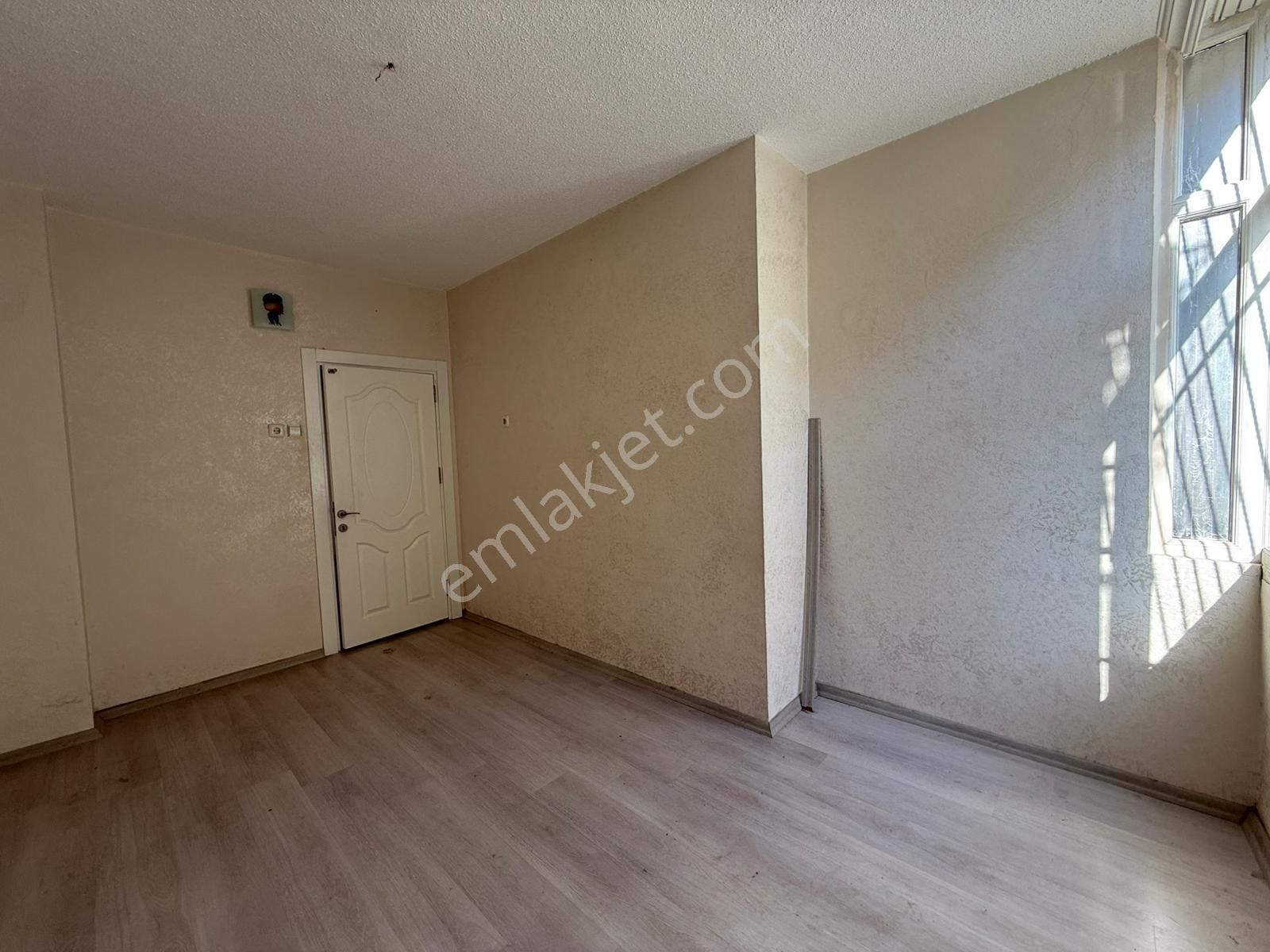 Mavi Blv Kasım Sacide Ener Cvr 5 Katlı Apt/3+1/k.mutfak/iskanlı - Görsel 6