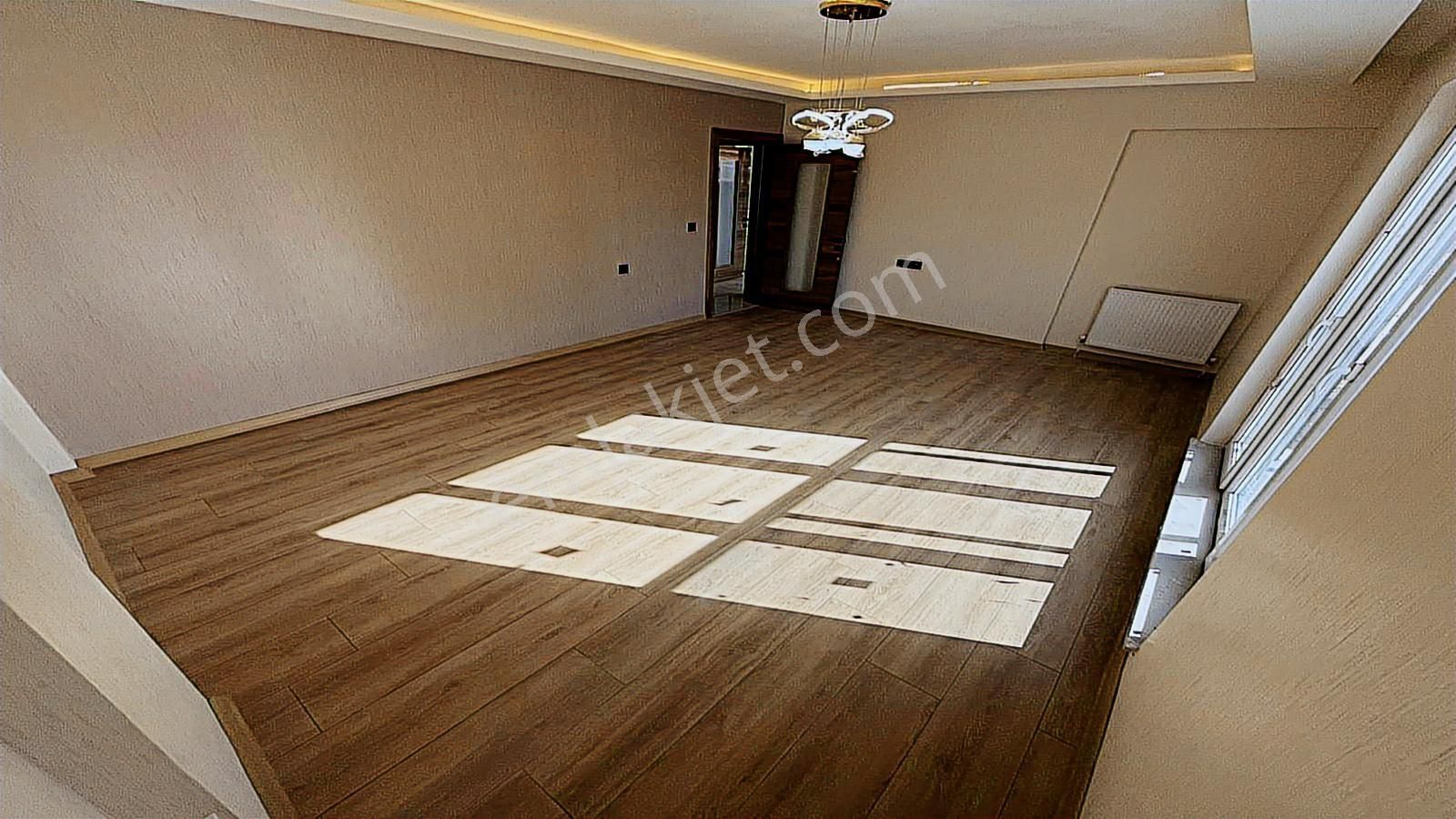 Yenikent Emlak'tan Cadde Üzeri 4+1 Geniş M2 Satılık Daire - Görsel 13