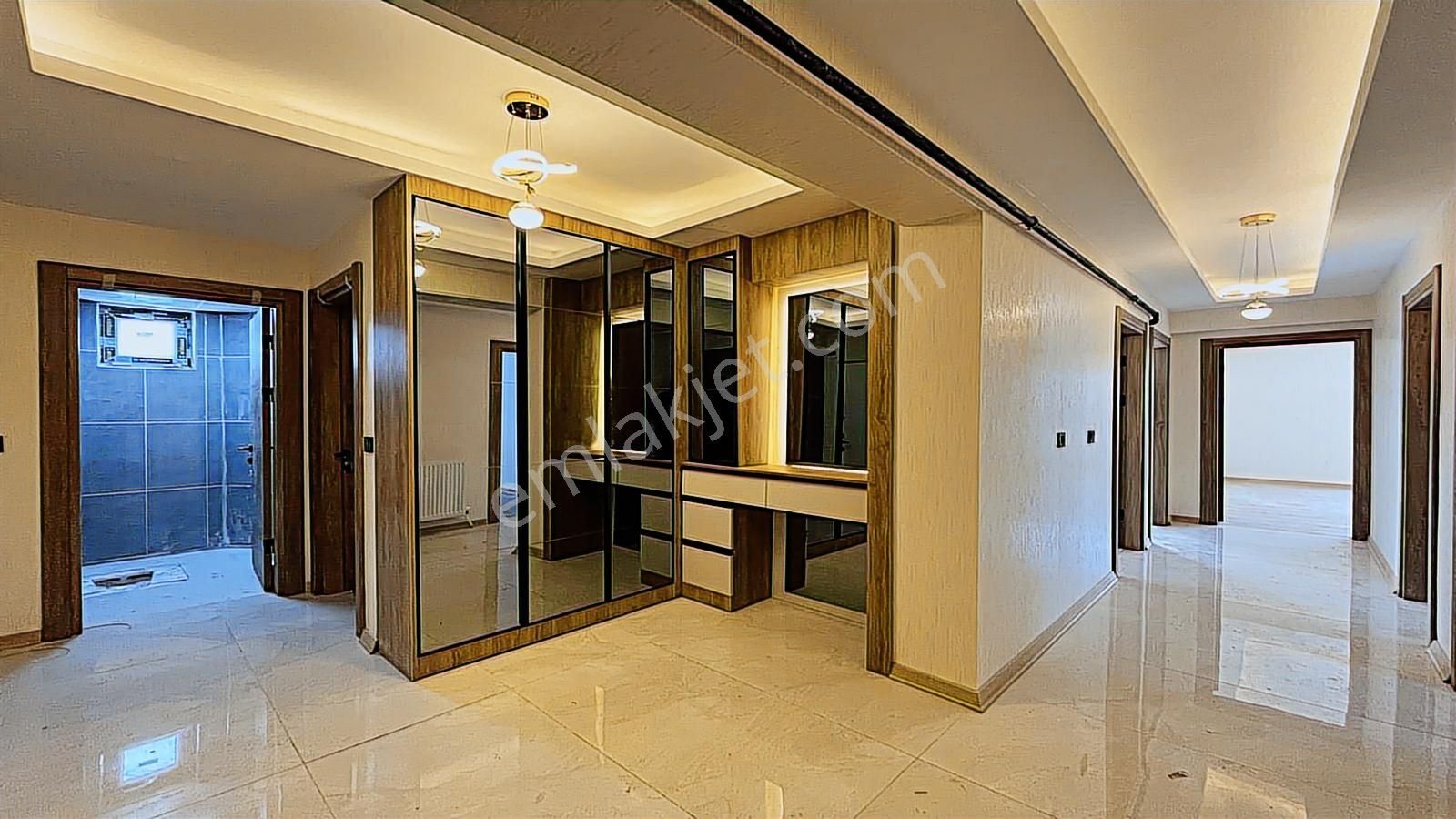 Yenikent Emlak'tan Cadde Üzeri 4+1 Geniş M2 Satılık Daire - Görsel 31