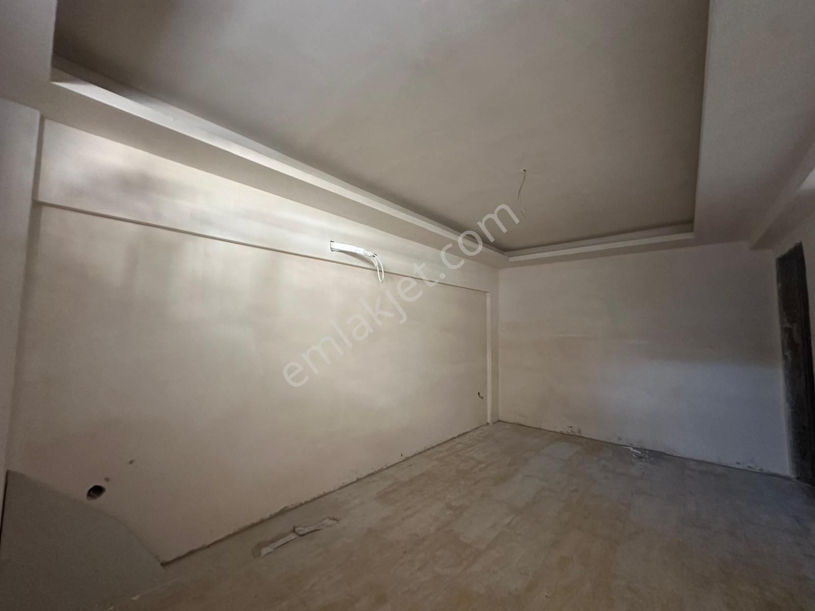 Urla Çeşmealtı Denize Sıfır Konumda Rezidans İçinde 2+1 Villa - Görsel 8