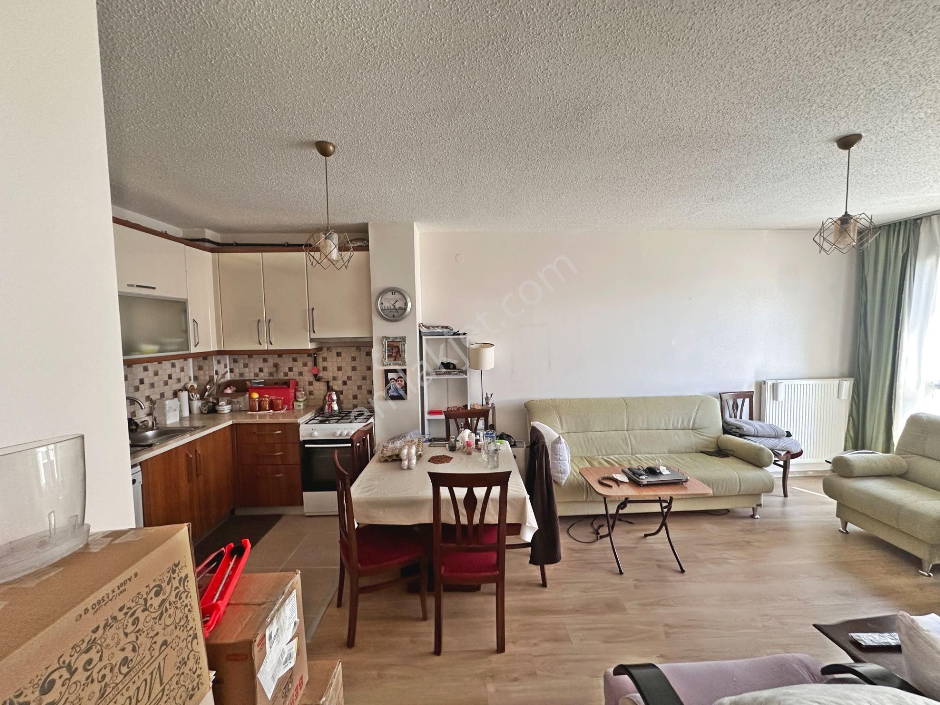 Karaağaç Tokilerde Ara Katta Önü Açık 2+1 Kiralık Daire - Görsel 2