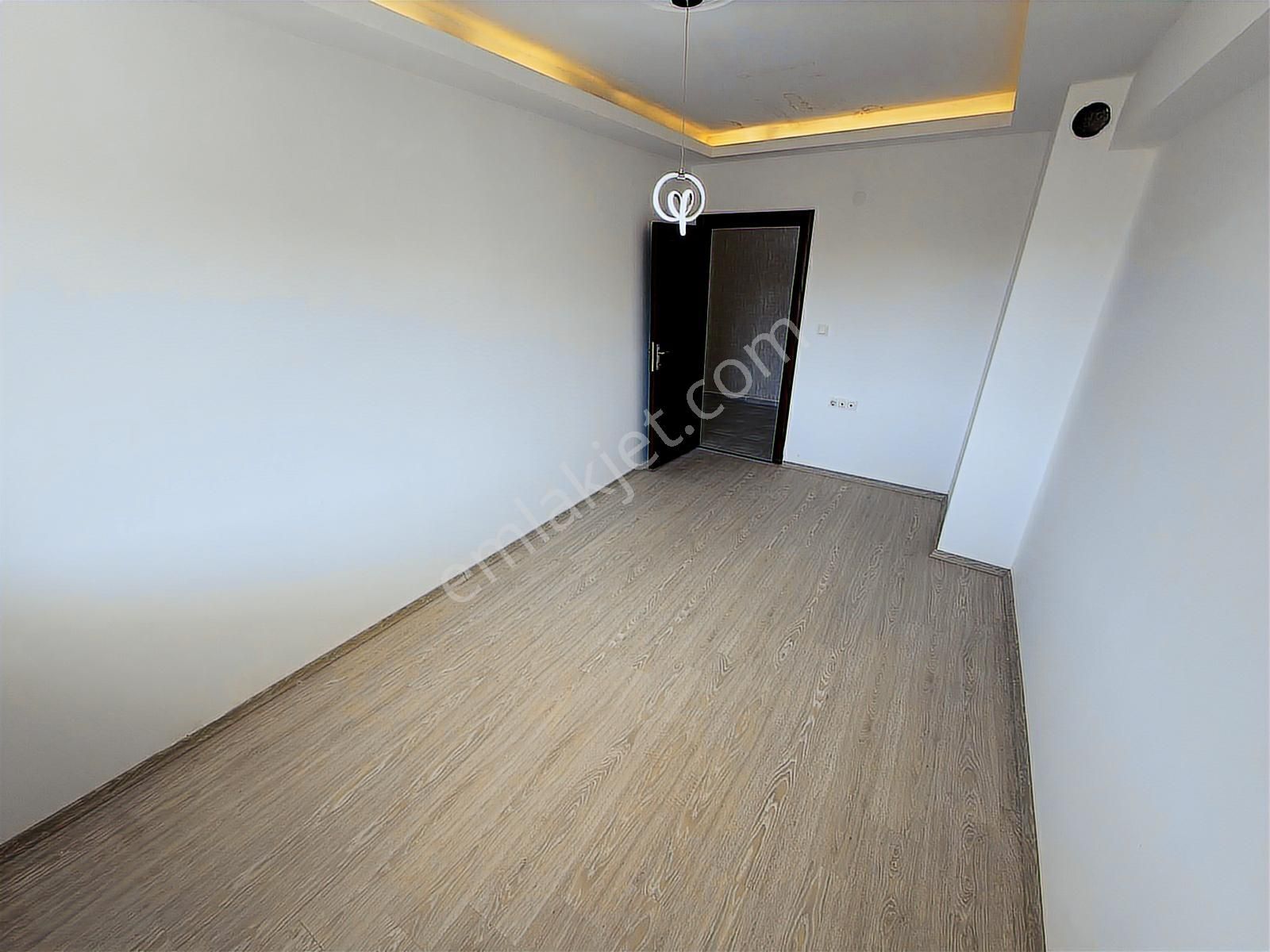 Keçiörende 3+1 Full Yapılı Geniş Ebeveyn Banyolu Geniş Balkonlu - Görsel 18