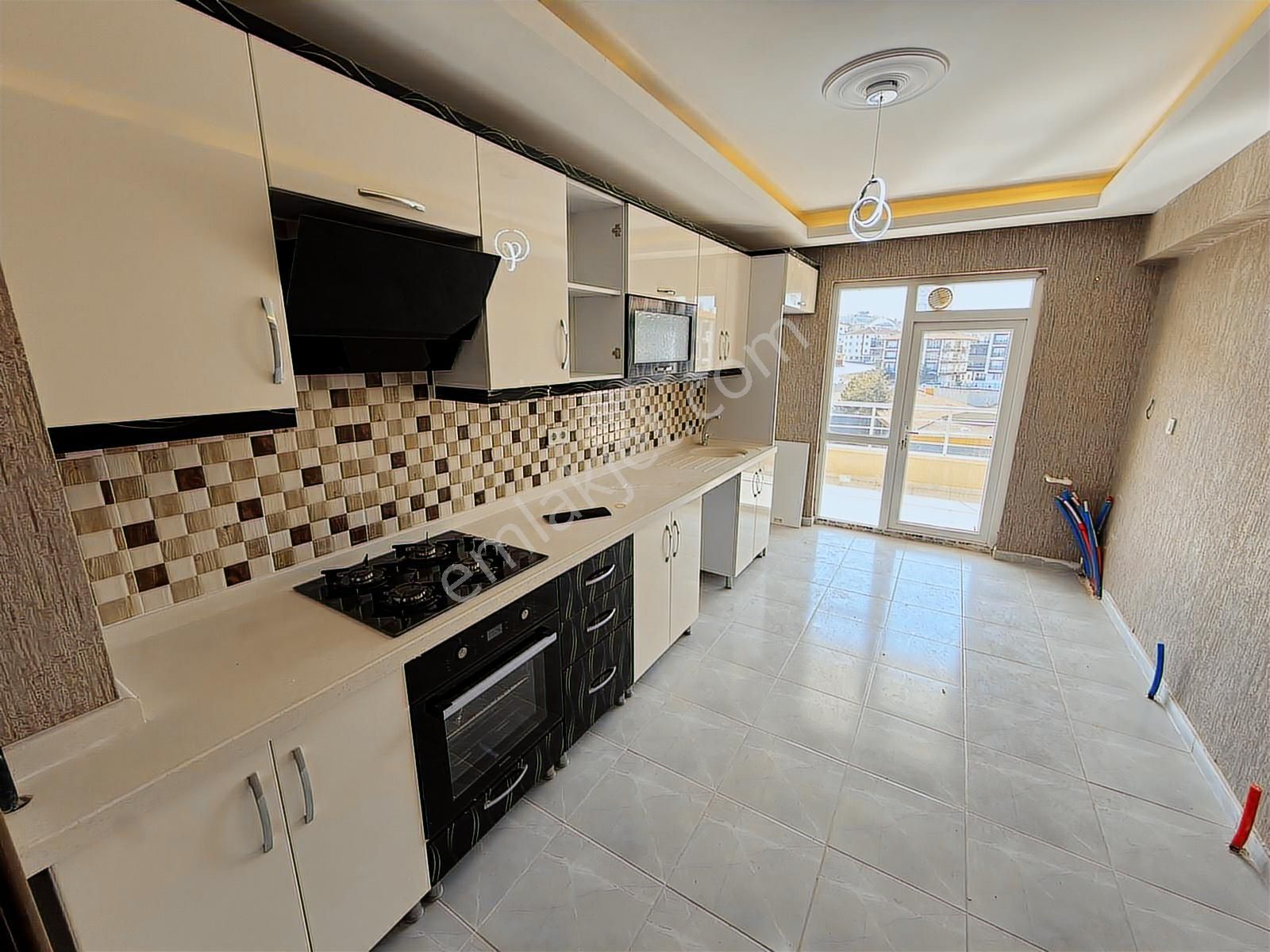 Keçiörende 3+1 Full Yapılı Geniş Ebeveyn Banyolu Geniş Balkonlu - Görsel 34