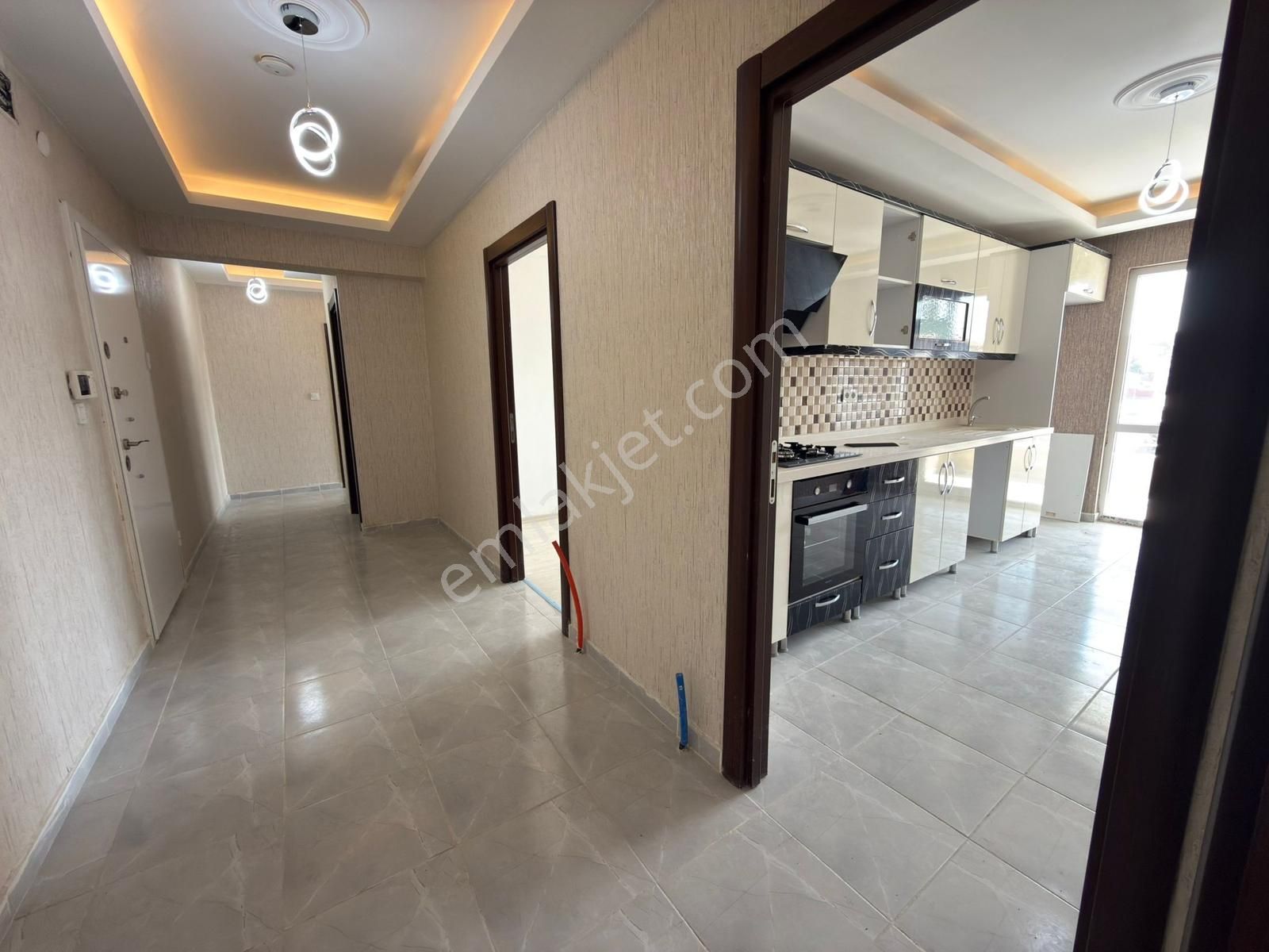 Keçiörende 3+1 Full Yapılı Geniş Ebeveyn Banyolu Geniş Balkonlu - Görsel 30